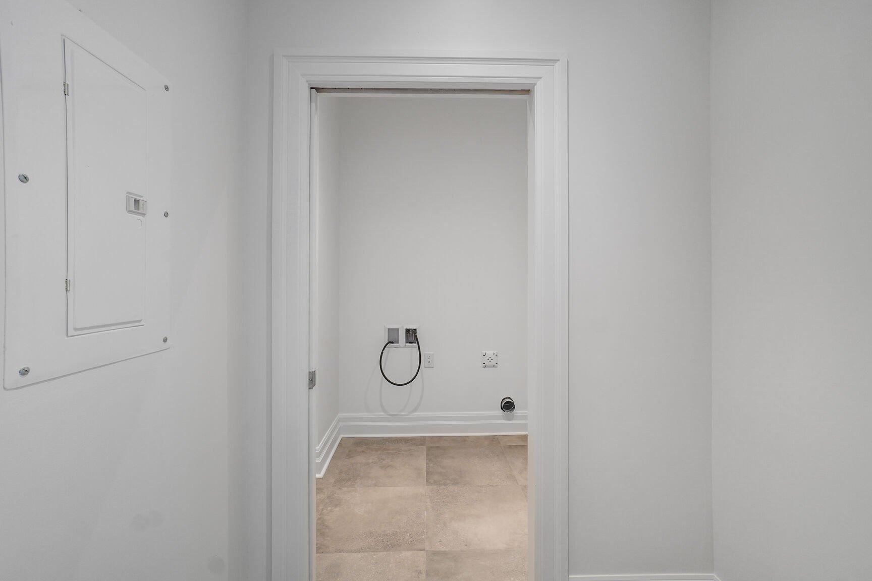 









6294


Rue St-Denis

,
Montréal (Rosemont/La Petite-Patrie),




QC
H2S2R7

