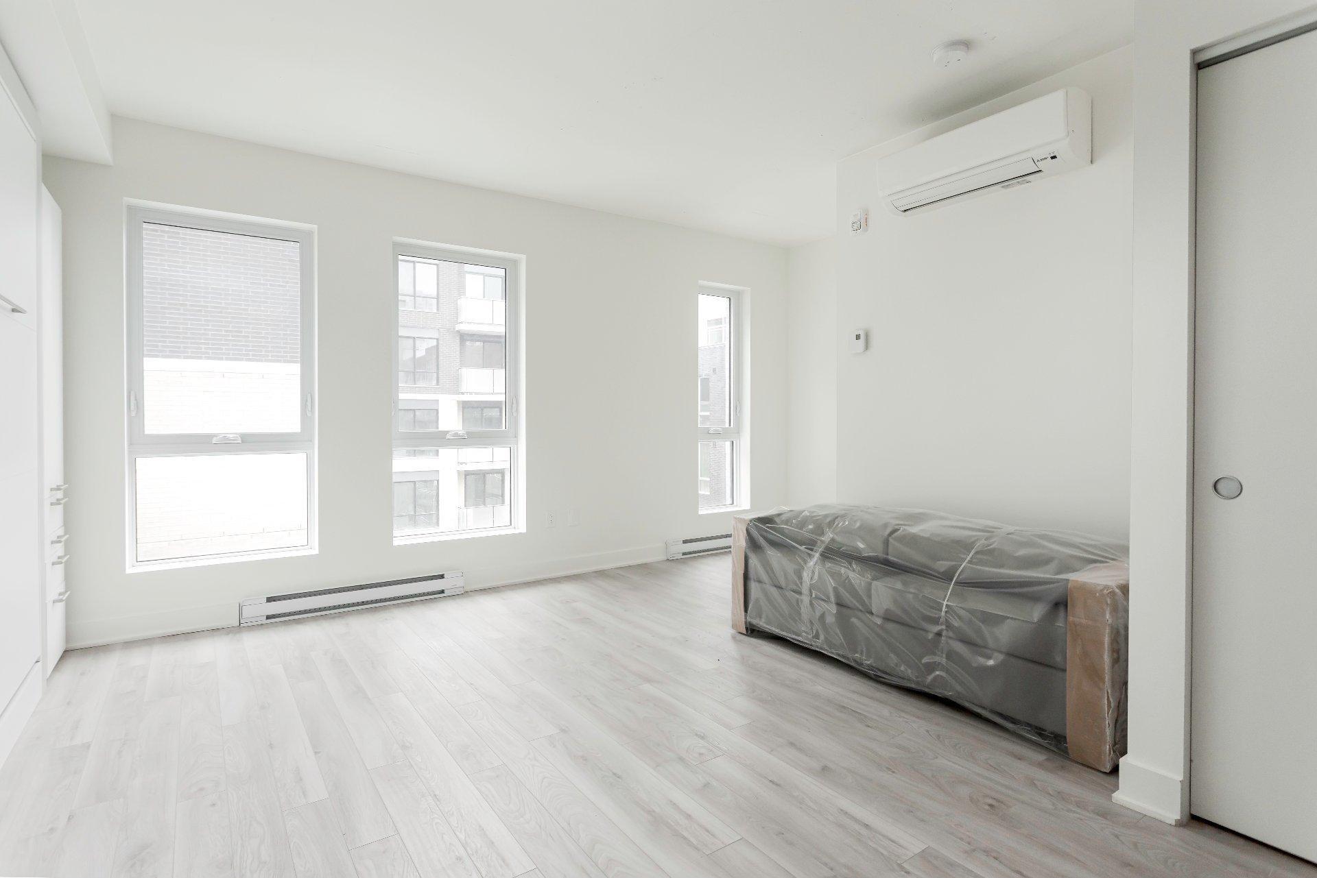 









1200


Rue Crescent

, 902,
Montréal (Ville-Marie),




QC
H3G0G5

