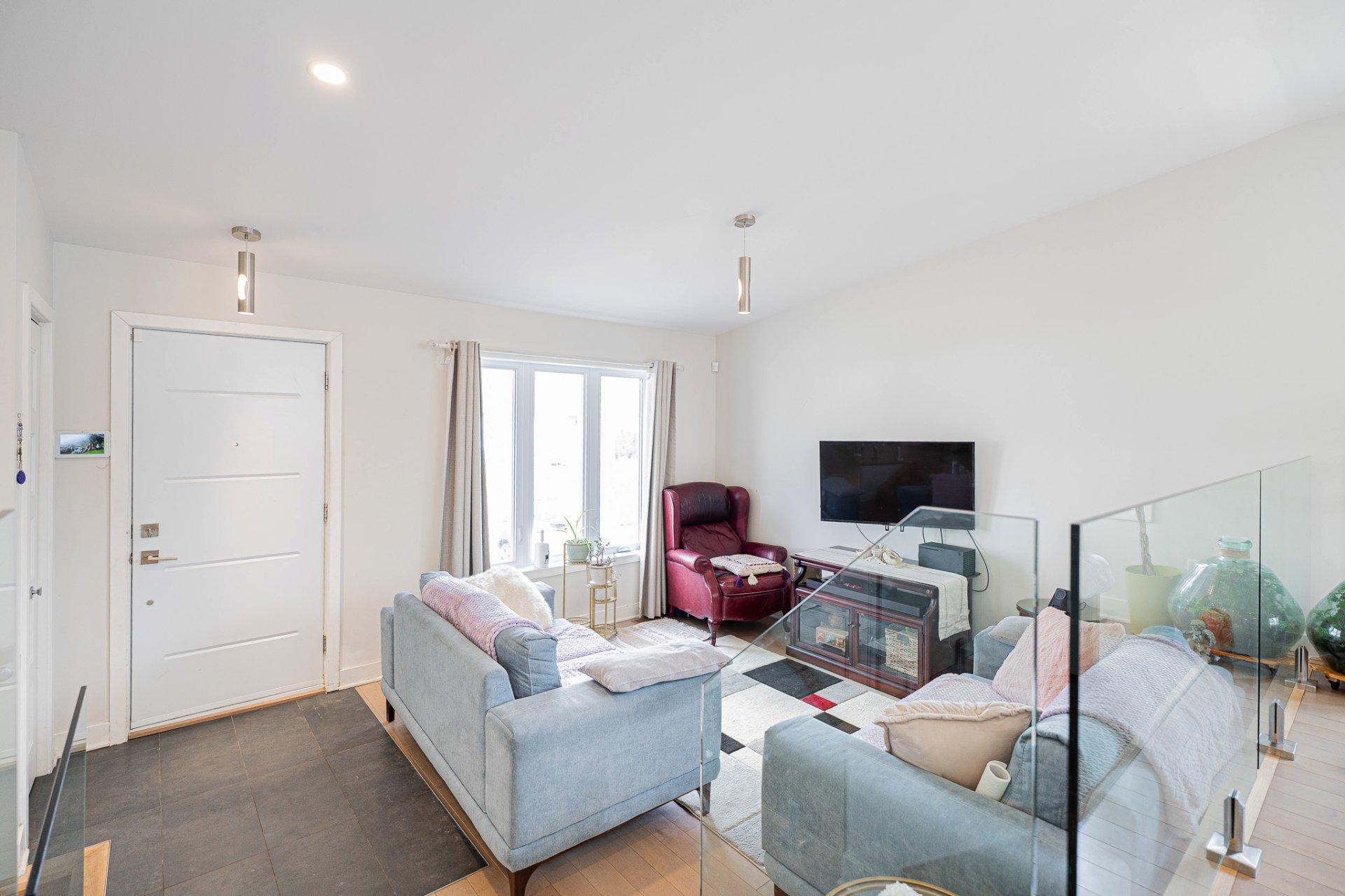 









21


Rue de Caplan

,
Blainville,




QC
J7B1J3

