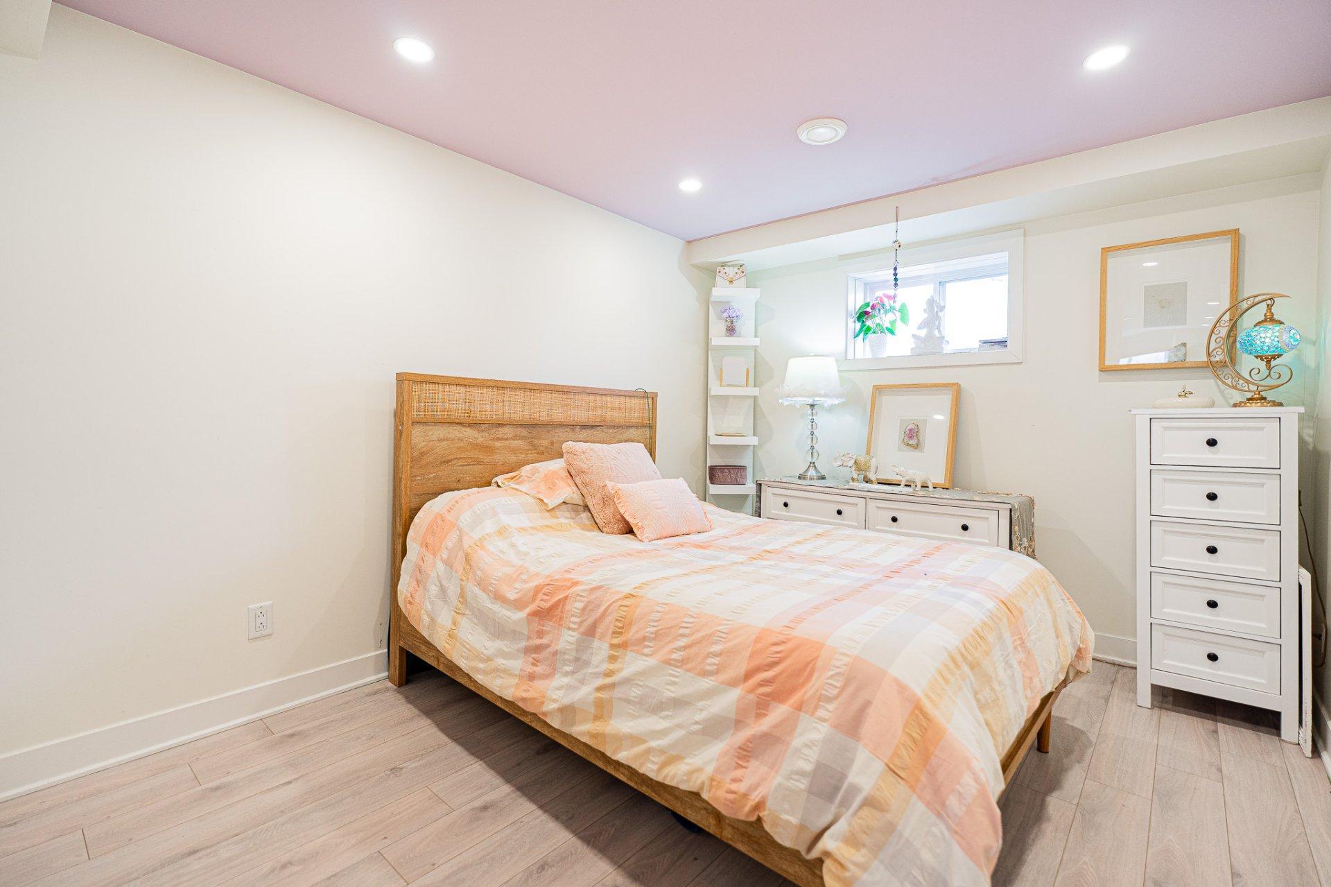 









21


Rue de Caplan

,
Blainville,




QC
J7B1J3

