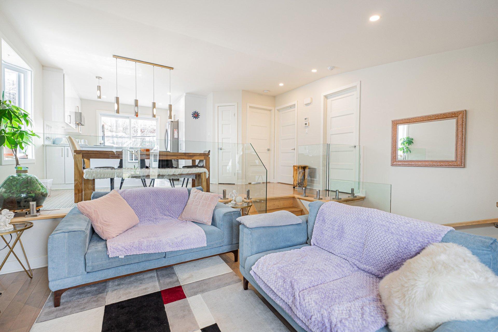 









21


Rue de Caplan

,
Blainville,




QC
J7B1J3

