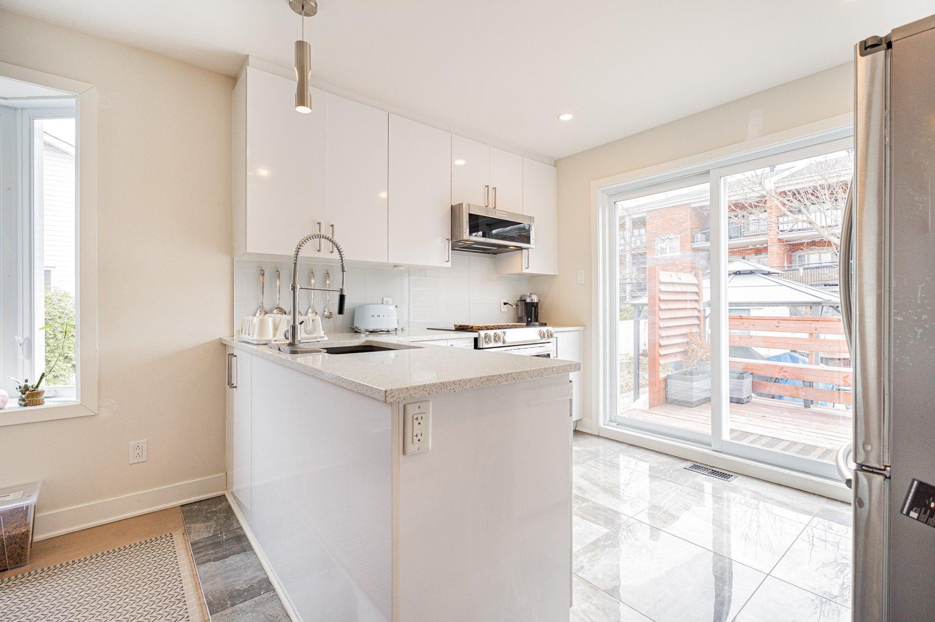 









21


Rue de Caplan

,
Blainville,




QC
J7B1J3


