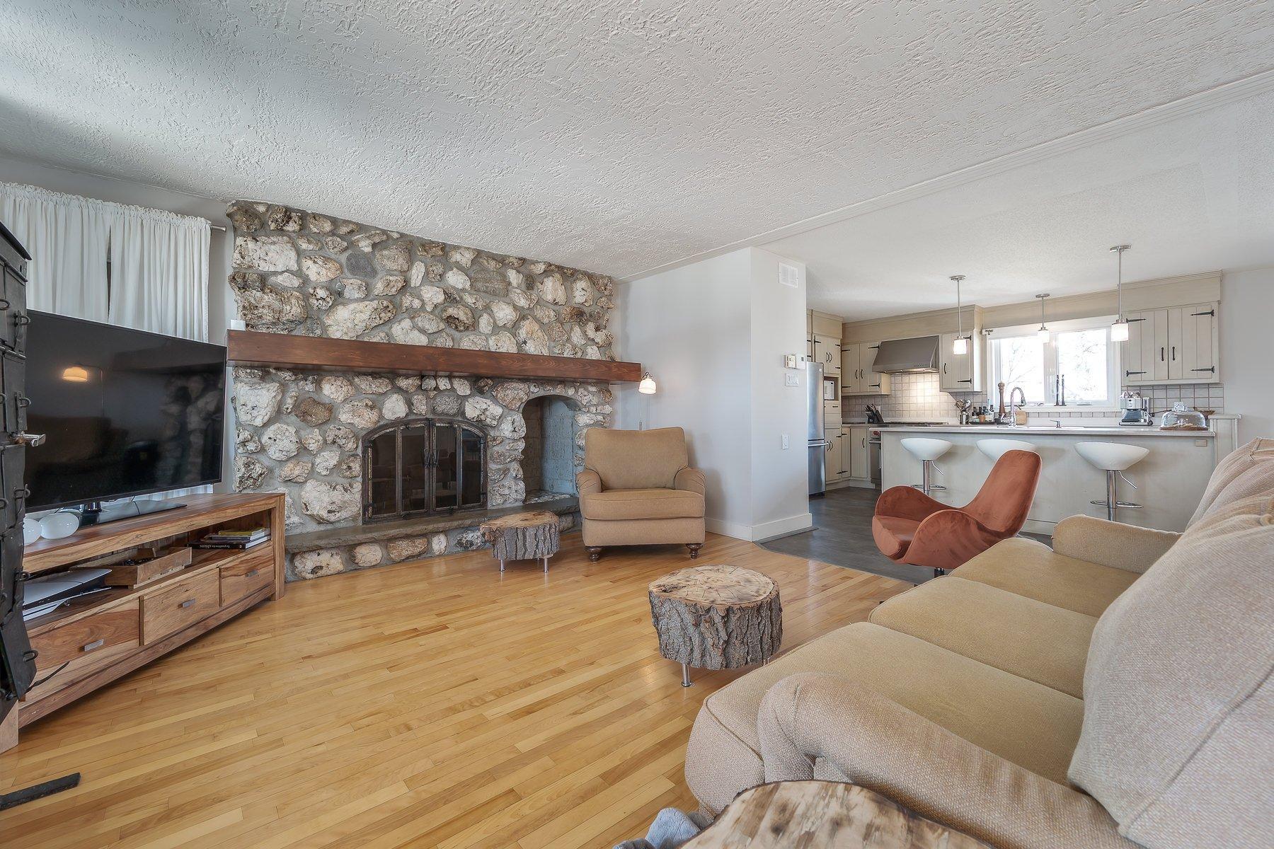 









79


Ch. du Fleuve

,
Coteau-du-Lac,




QC
J0P1B0

