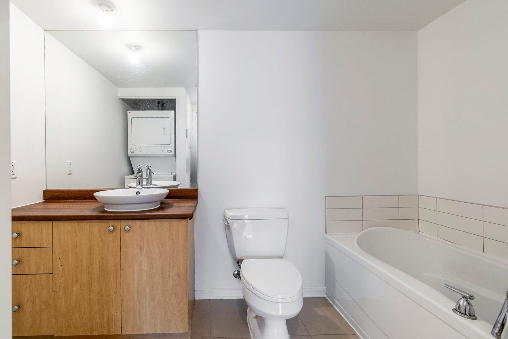 









15


Boul. La Fayette

, 807,
Longueuil (Le Vieux-Longueuil),




QC
J4K0B2

