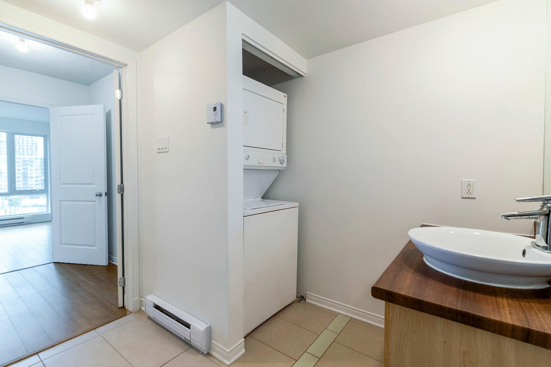 









15


Boul. La Fayette

, 807,
Longueuil (Le Vieux-Longueuil),




QC
J4K0B2

