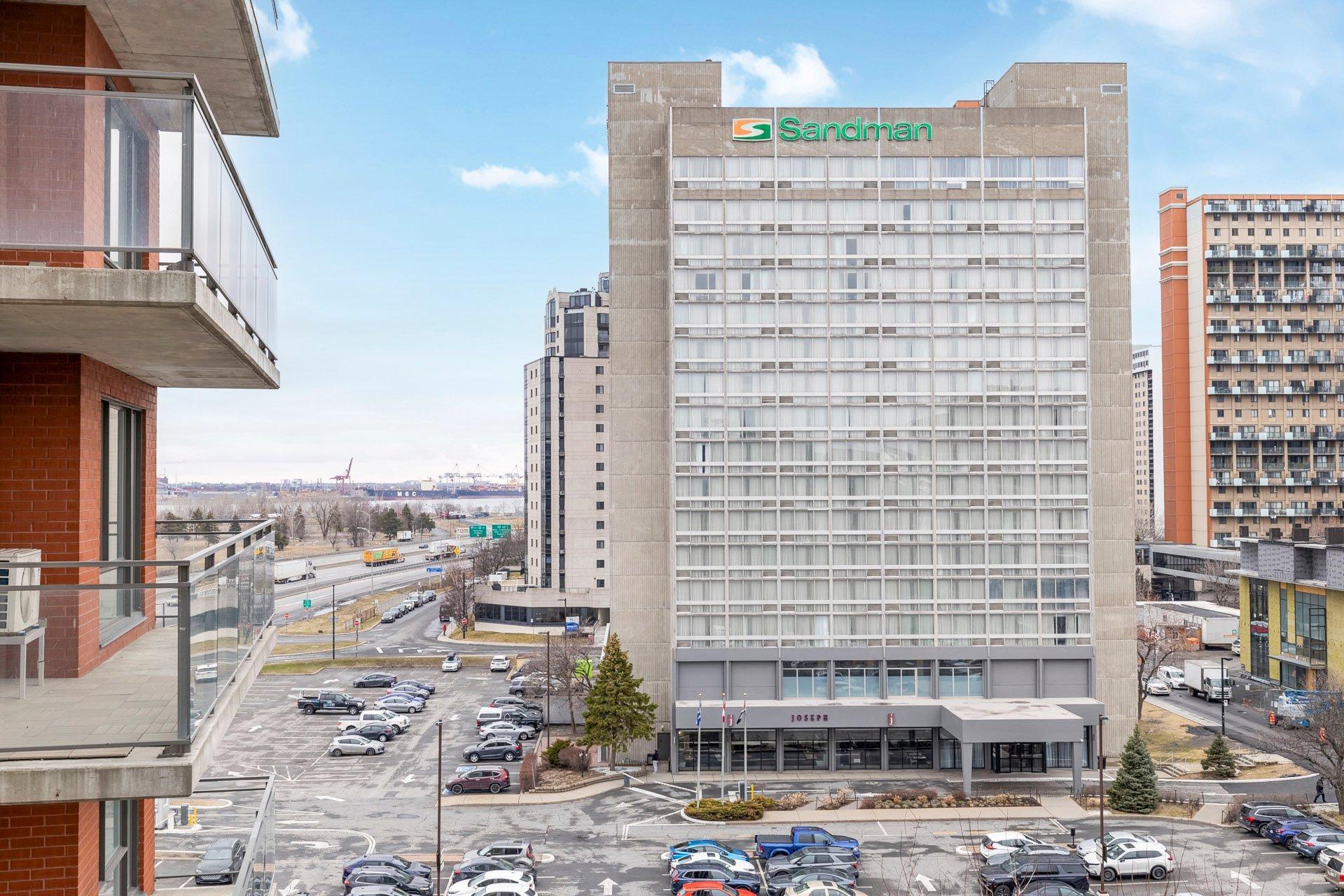 









15


Boul. La Fayette

, 807,
Longueuil (Le Vieux-Longueuil),




QC
J4K0B2

