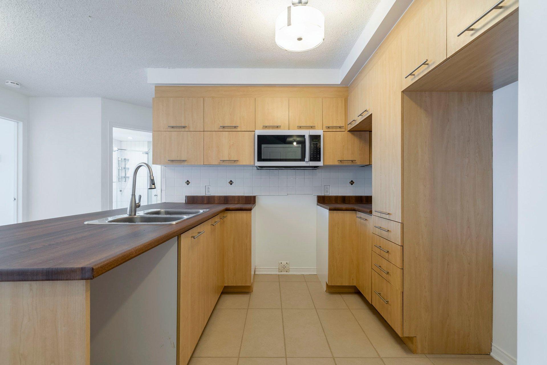 









15


Boul. La Fayette

, 807,
Longueuil (Le Vieux-Longueuil),




QC
J4K0B2

