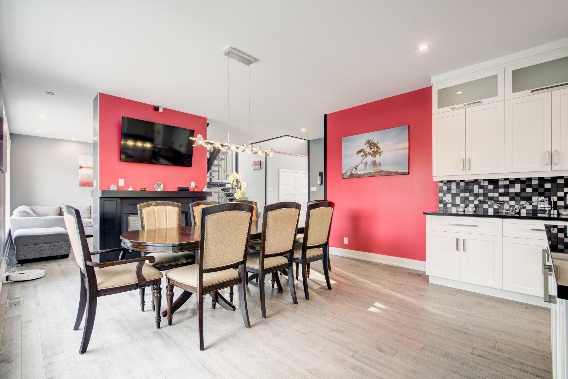 









863


Rue Deslauriers

,
La Prairie,




QC
J5R1L7

