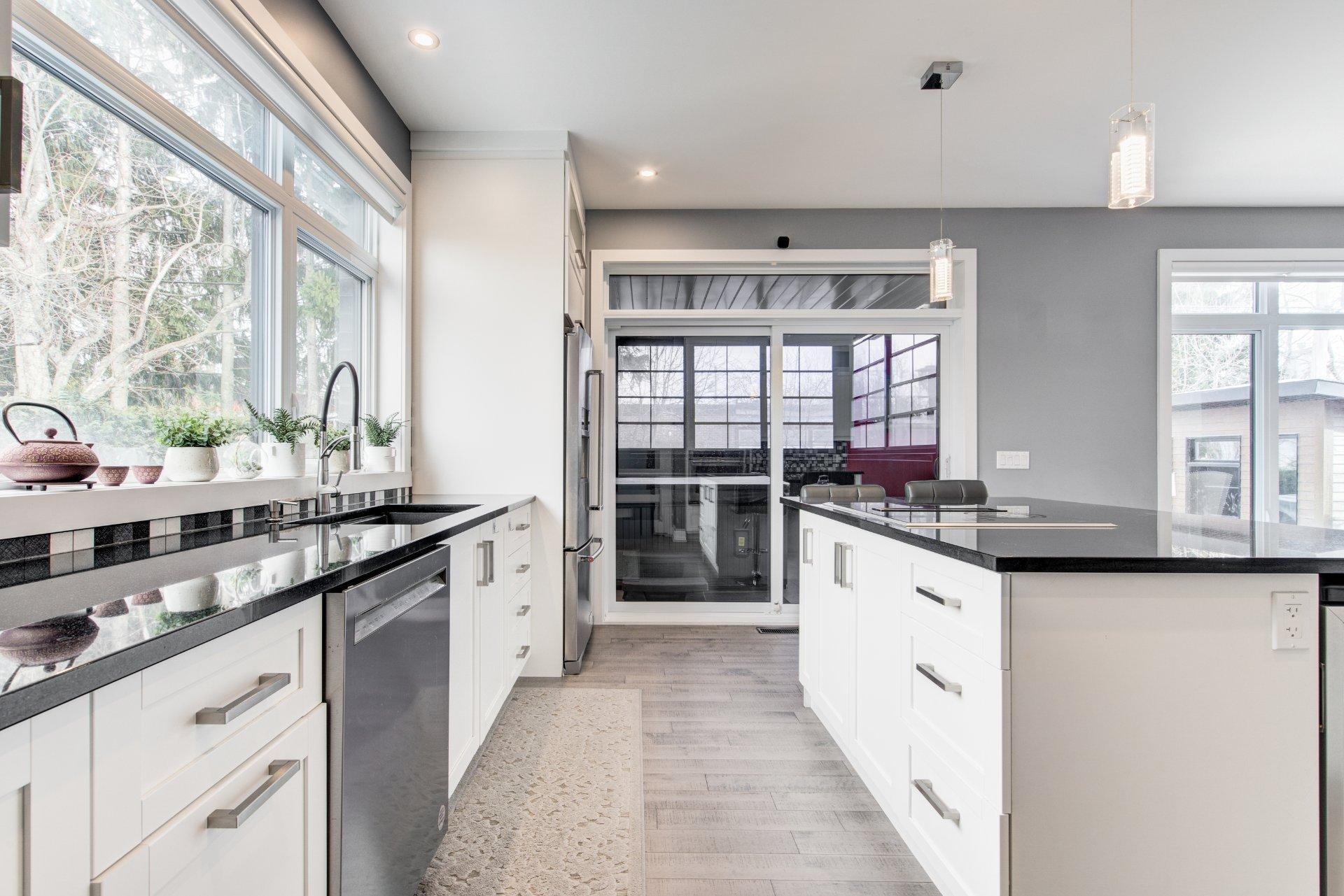 









863


Rue Deslauriers

,
La Prairie,




QC
J5R1L7

