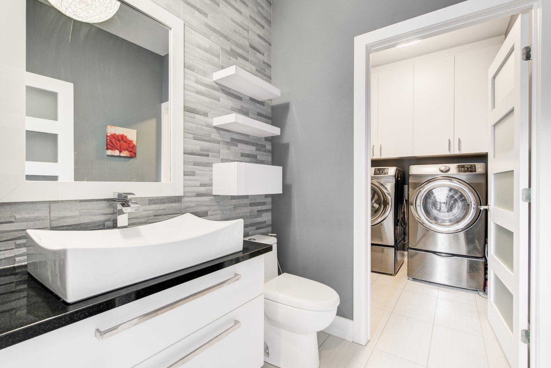 









863


Rue Deslauriers

,
La Prairie,




QC
J5R1L7

