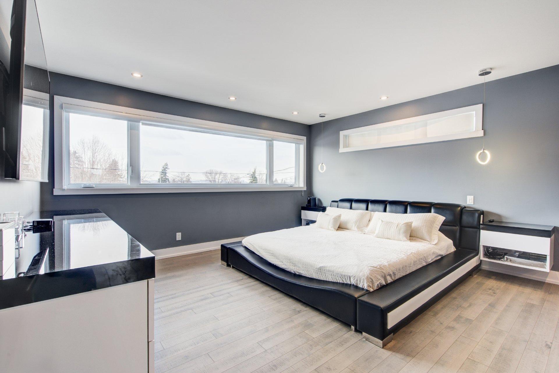 









863


Rue Deslauriers

,
La Prairie,




QC
J5R1L7

