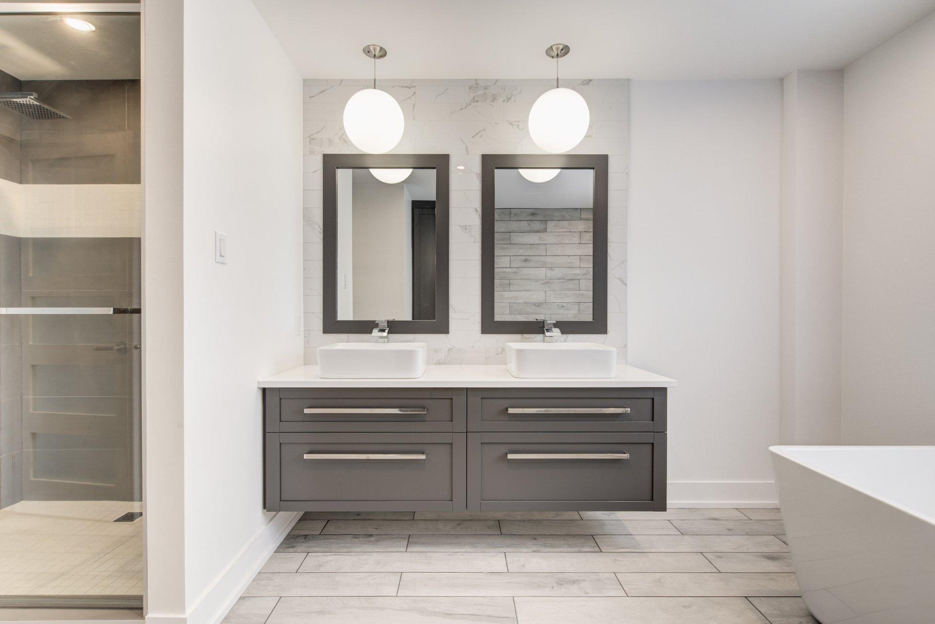 









863


Rue Deslauriers

,
La Prairie,




QC
J5R1L7

