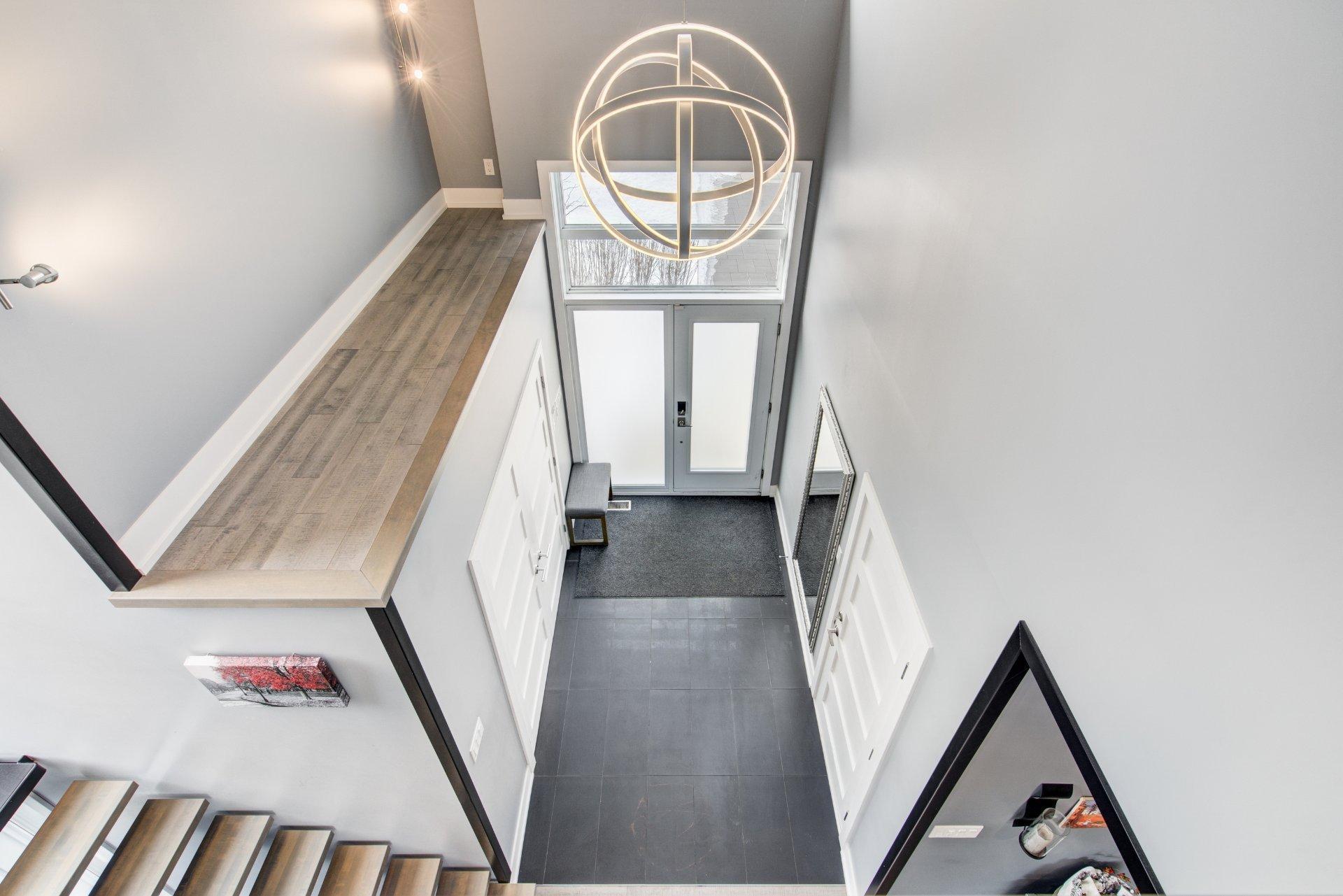 









863


Rue Deslauriers

,
La Prairie,




QC
J5R1L7

