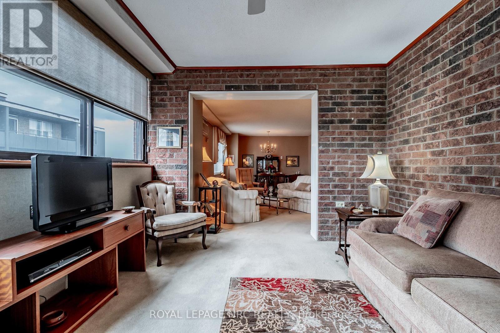 












1104 - 141 CHURCH STREET

,
St. Catharines (Downtown),




Ontario
L2R7L7

