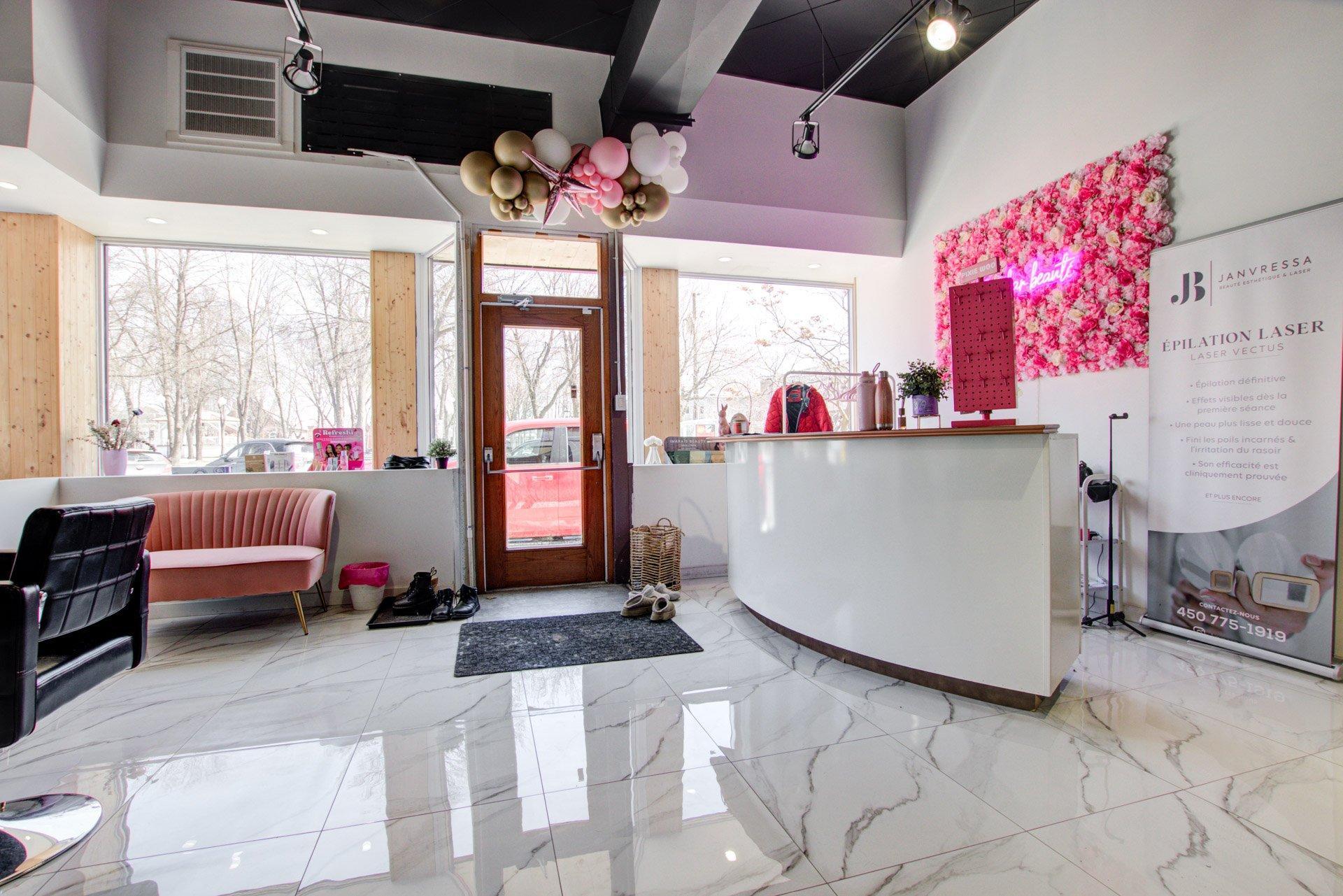









84

 - 84C


Rue du Roi

,
Sorel-Tracy,




QC
J3P4M8


