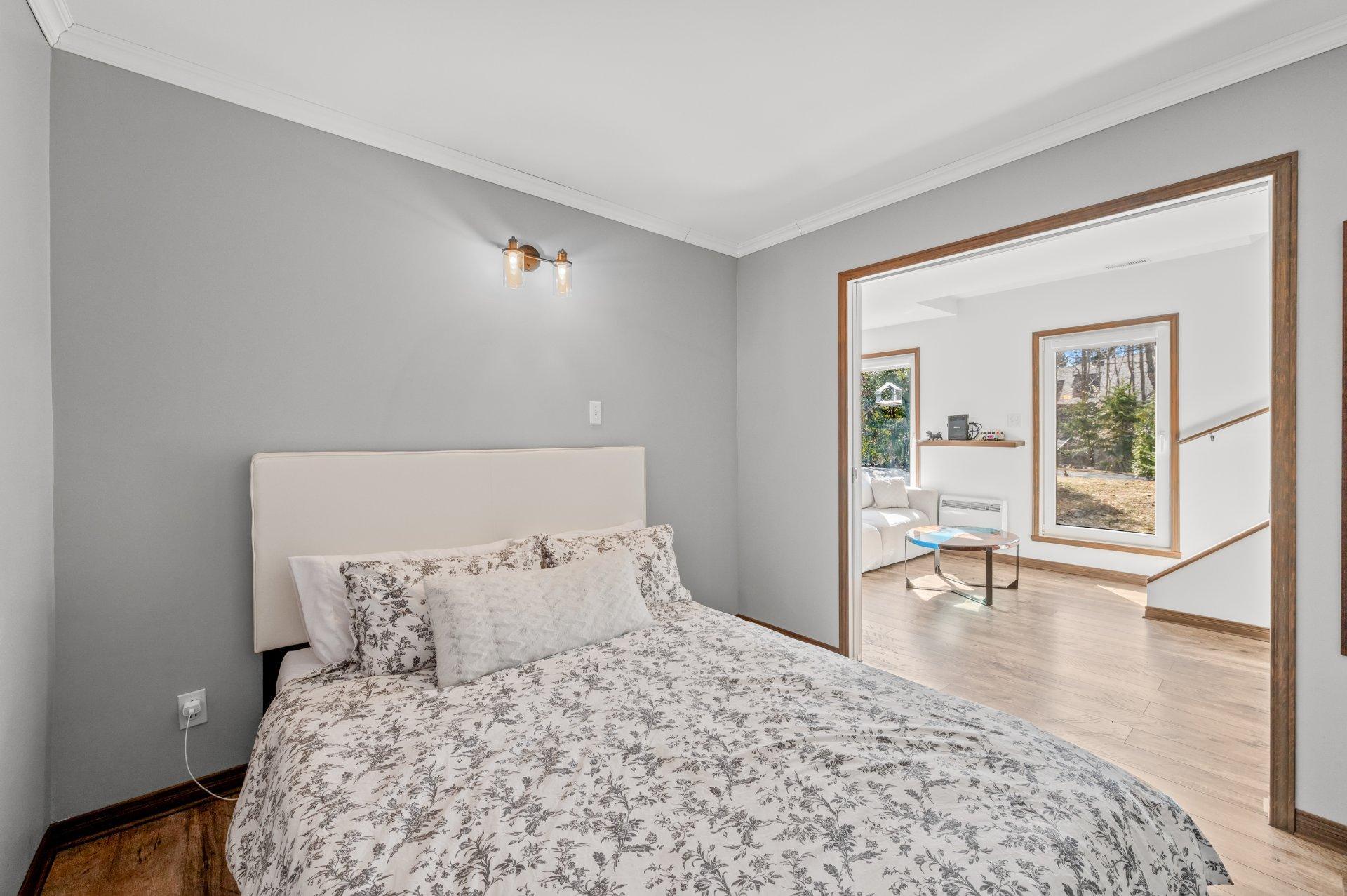 









265


Ch. des Faîtières

, 103,
Piedmont,




QC
J0R1K0

