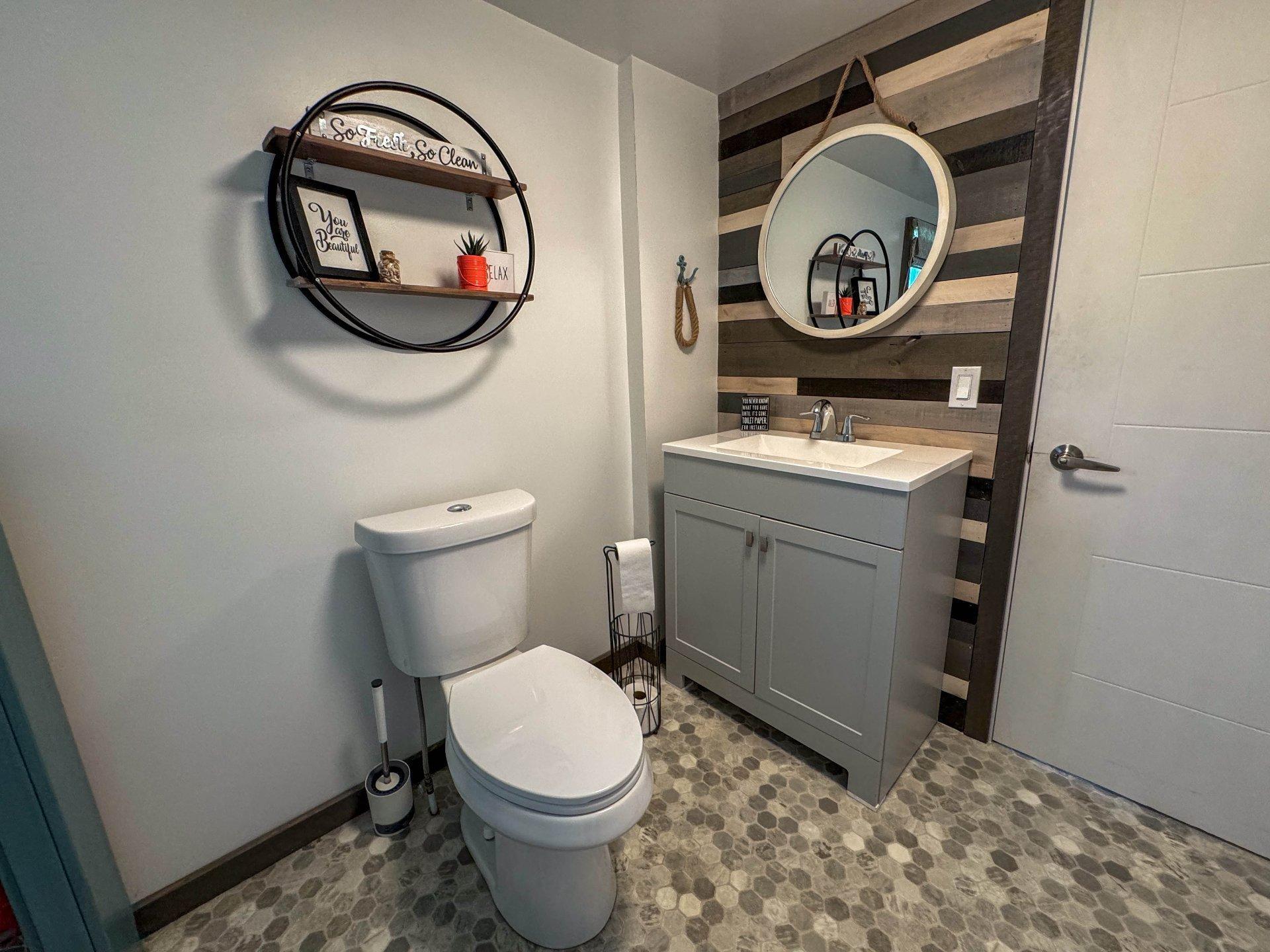 









17


Rue Beach

,
Grenville-sur-la-Rouge,




QC
J0V1B0

