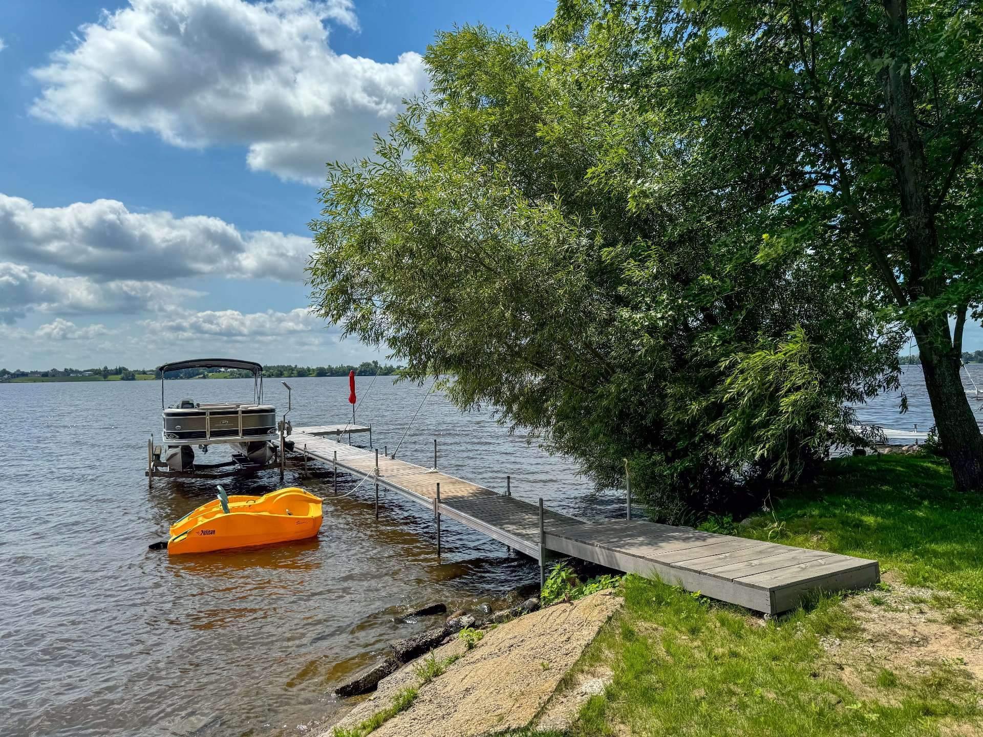 









17


Rue Beach

,
Grenville-sur-la-Rouge,




QC
J0V1B0

