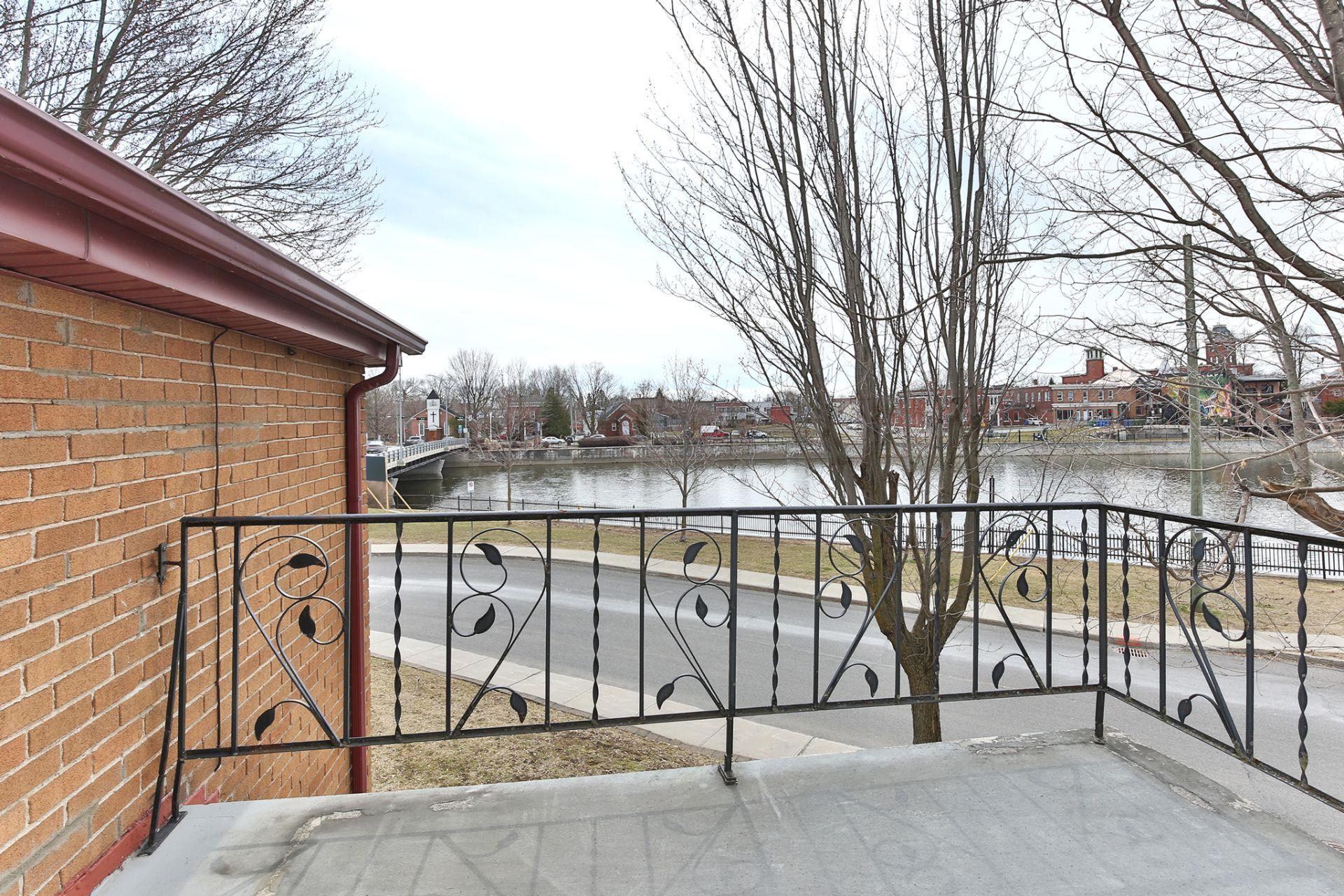 









542


Rue St-Paul

,
Farnham,




QC
J3N2K3

