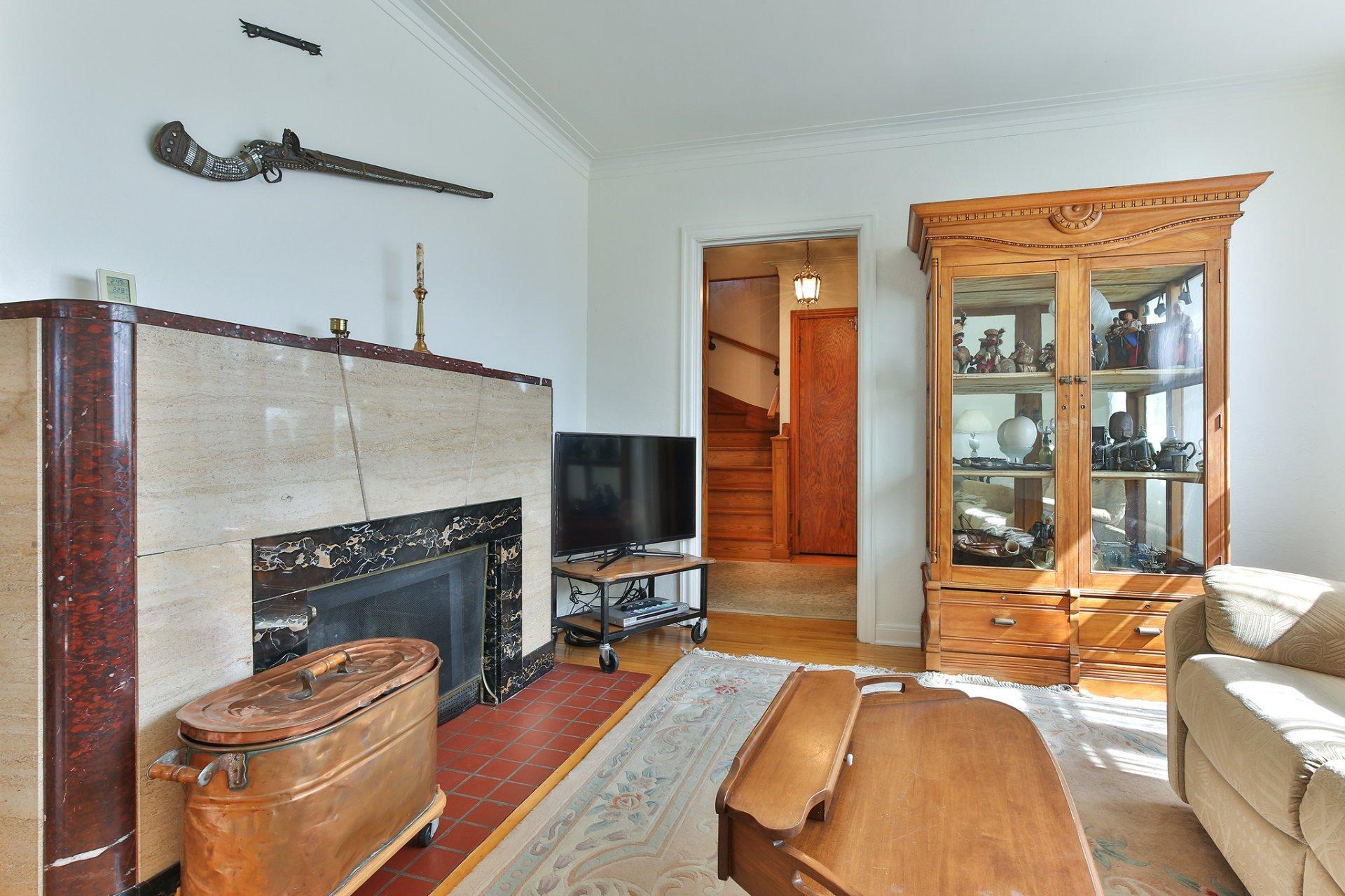 









542


Rue St-Paul

,
Farnham,




QC
J3N2K3

