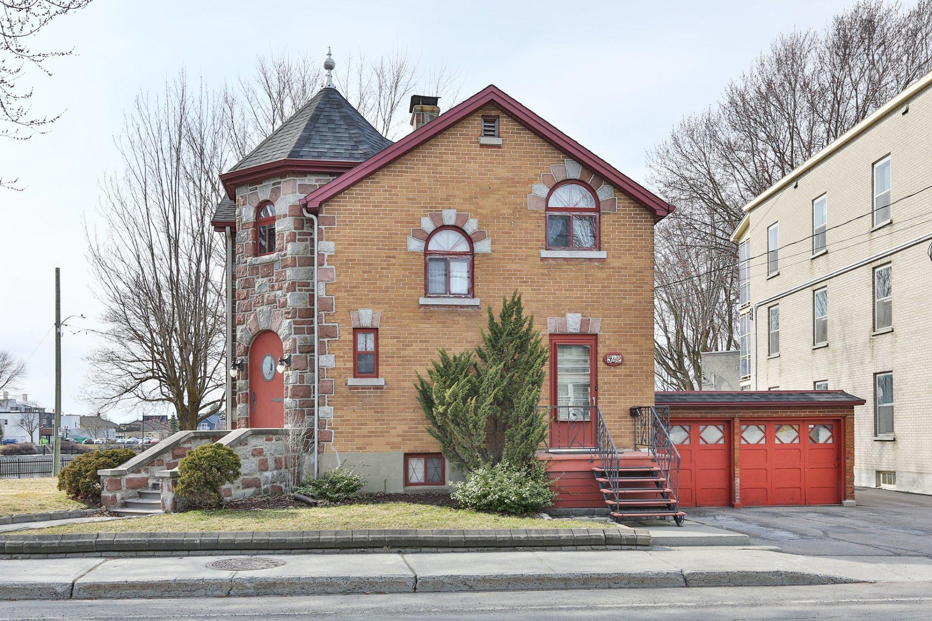









542


Rue St-Paul

,
Farnham,




QC
J3N2K3

