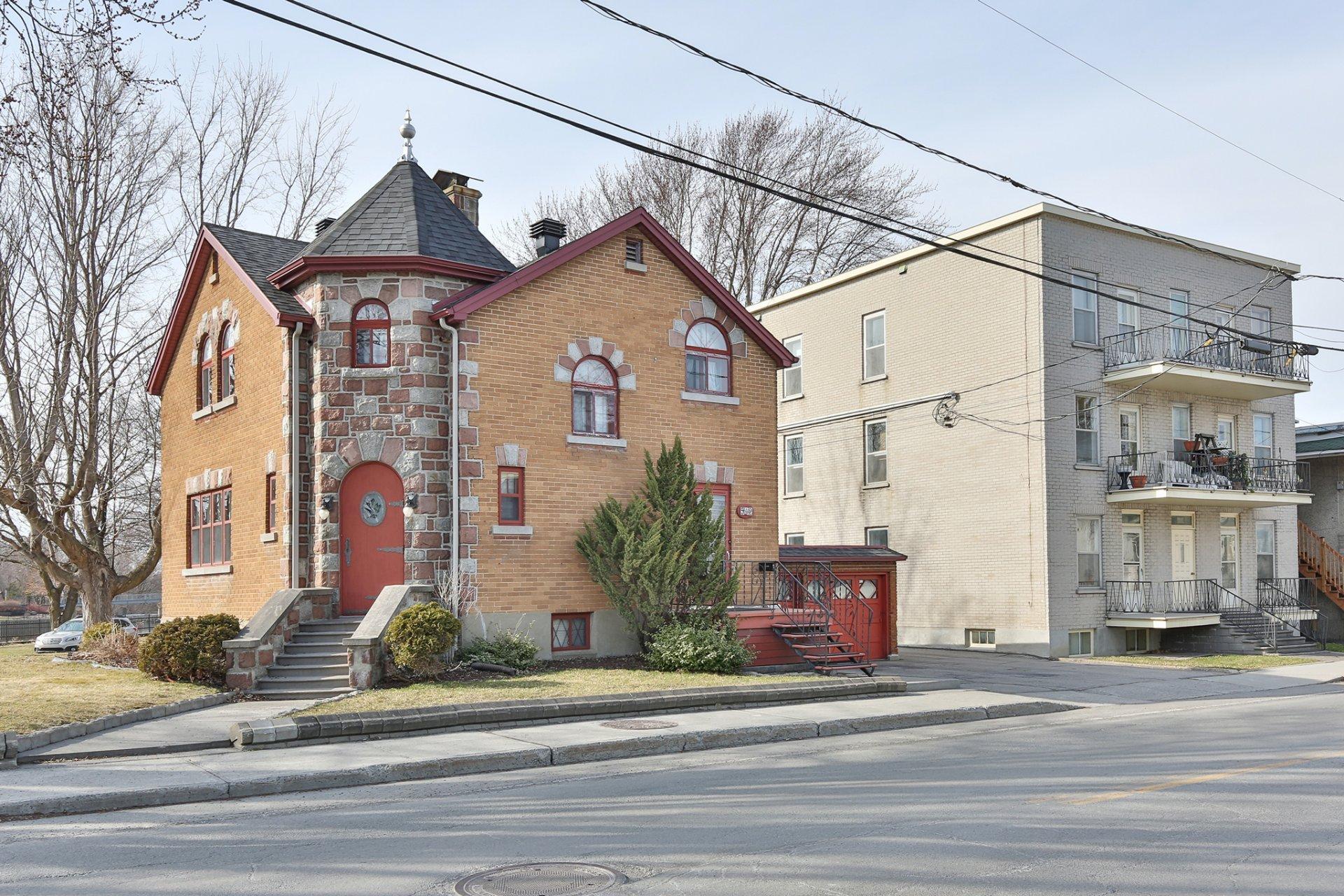 









542


Rue St-Paul

,
Farnham,




QC
J3N2K3

