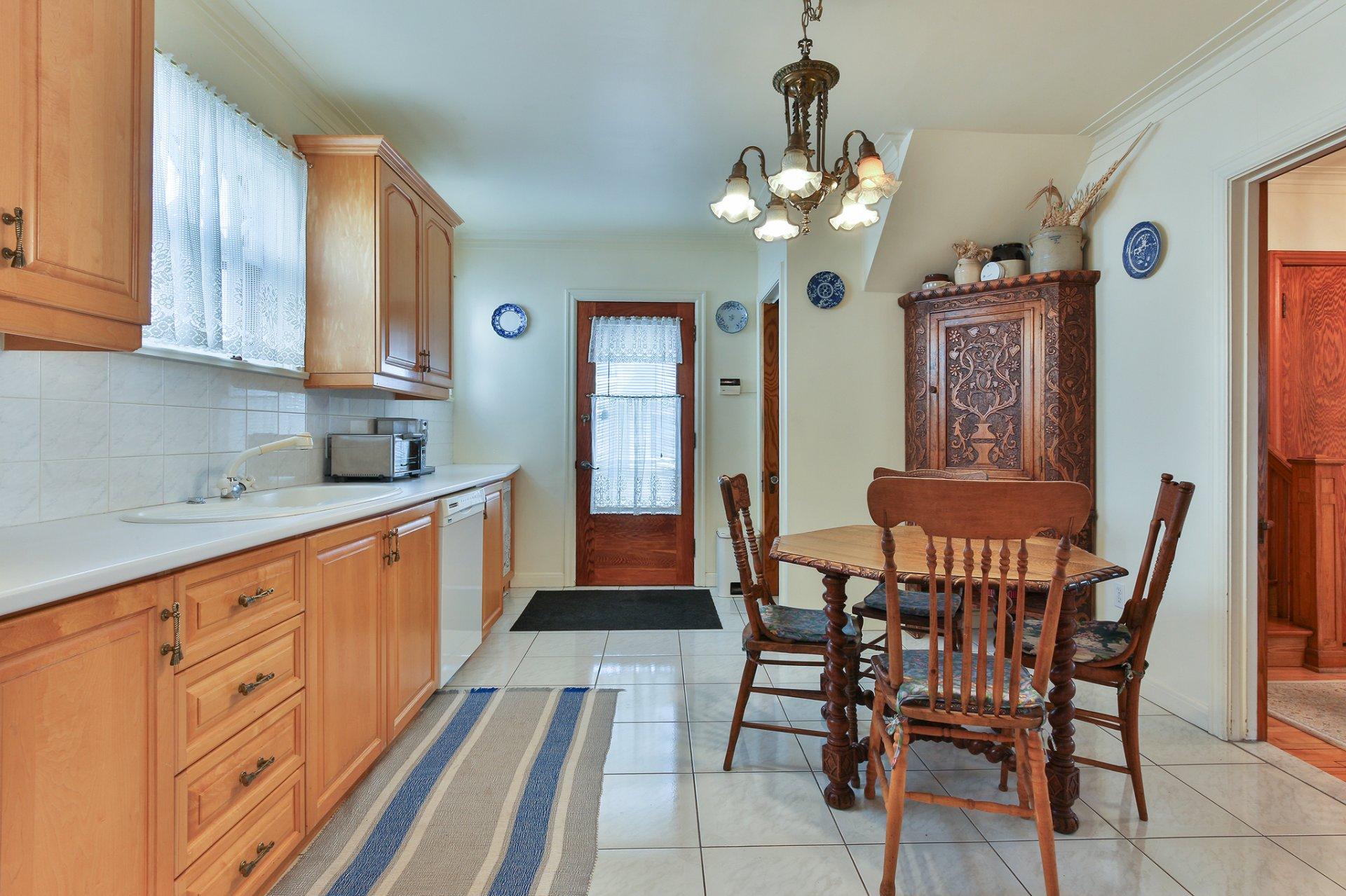









542


Rue St-Paul

,
Farnham,




QC
J3N2K3

