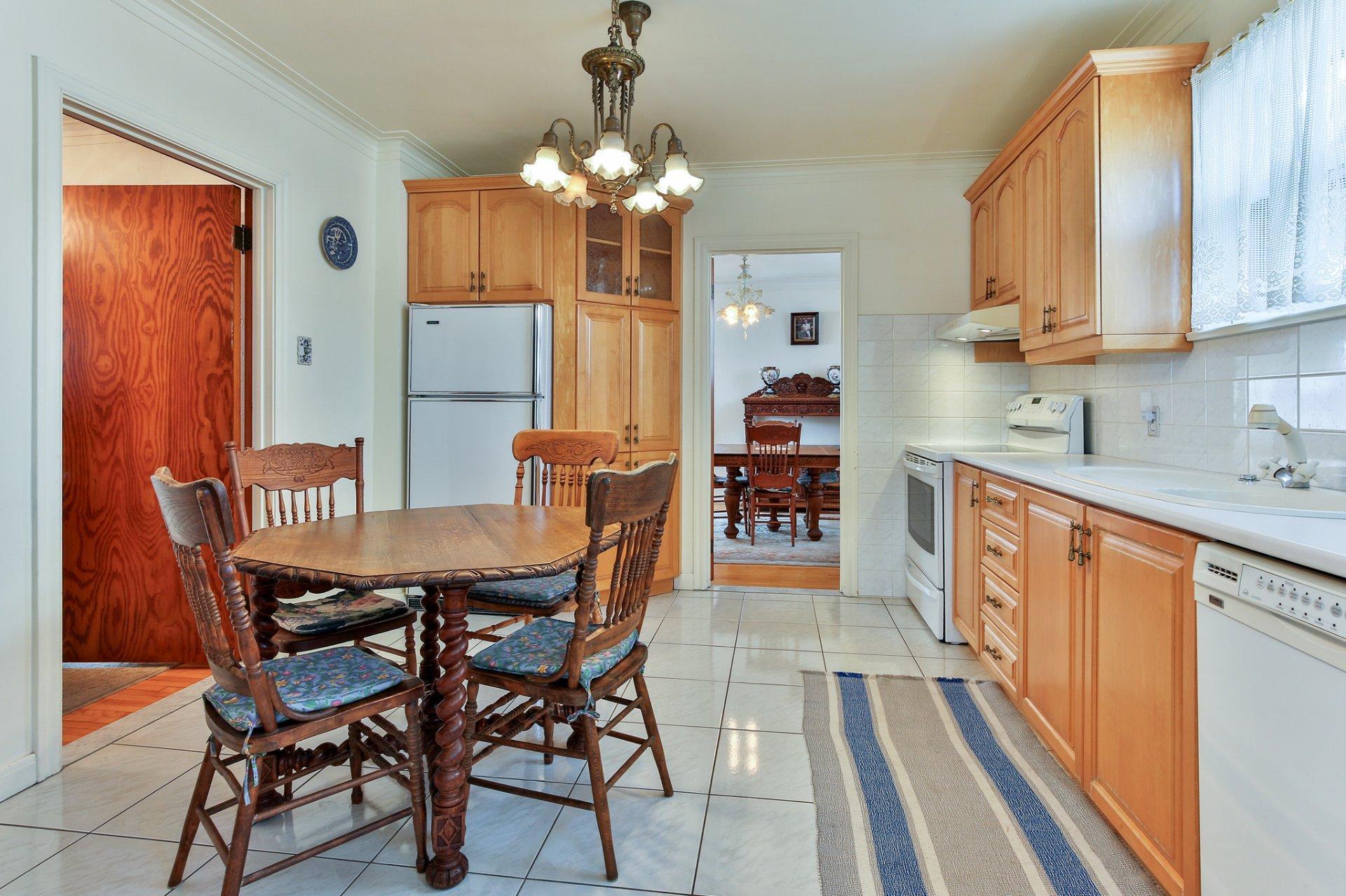 









542


Rue St-Paul

,
Farnham,




QC
J3N2K3


