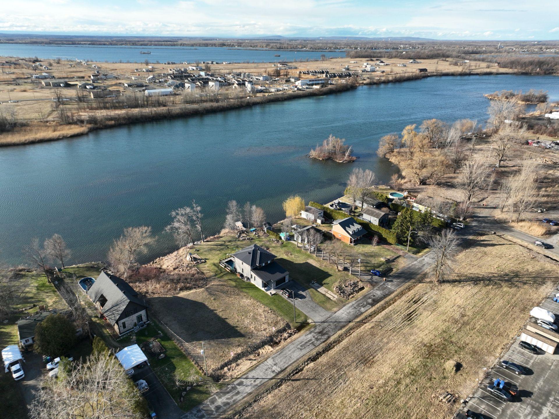 












Rue Racicot

,
Salaberry-de-Valleyfield,







QC
J6S6C4

