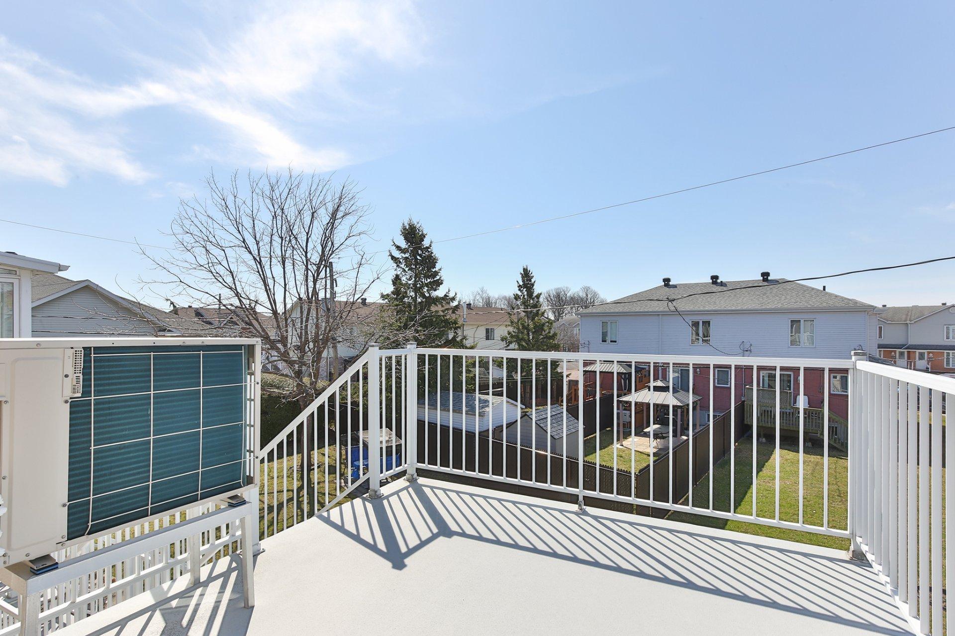 









1019


Rue Douglas

,
Saint-Jean-sur-Richelieu,




QC
J3A2A9

