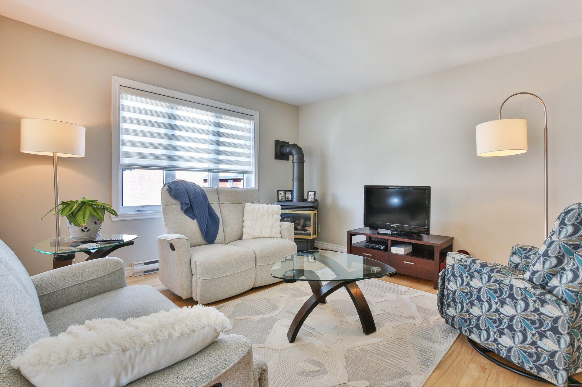 









1019


Rue Douglas

,
Saint-Jean-sur-Richelieu,




QC
J3A2A9

