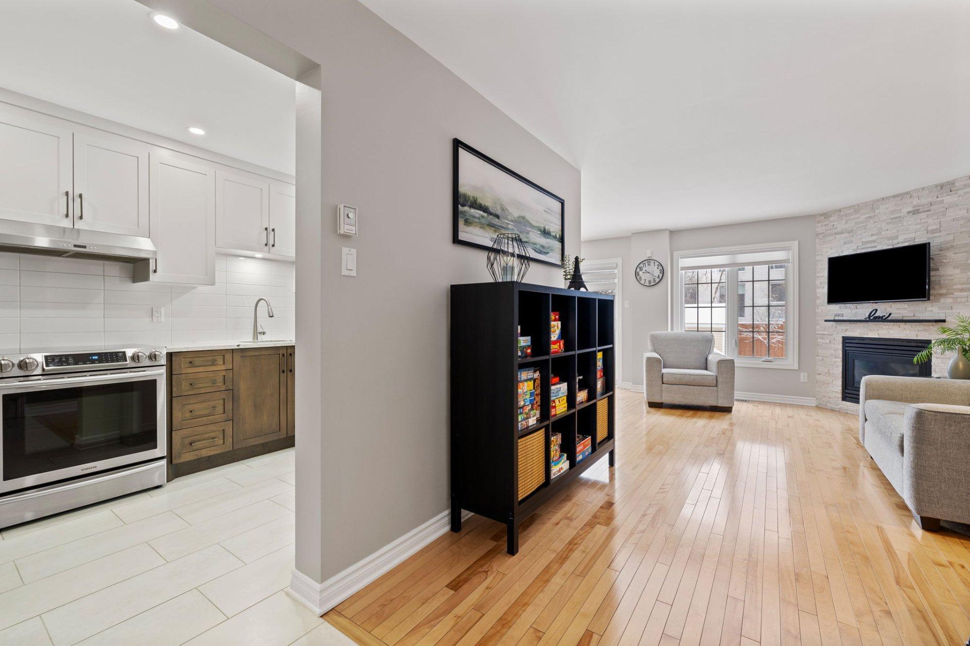 









36


Rue du Héron

,
Gatineau (Hull),




QC
J9A2Z8

