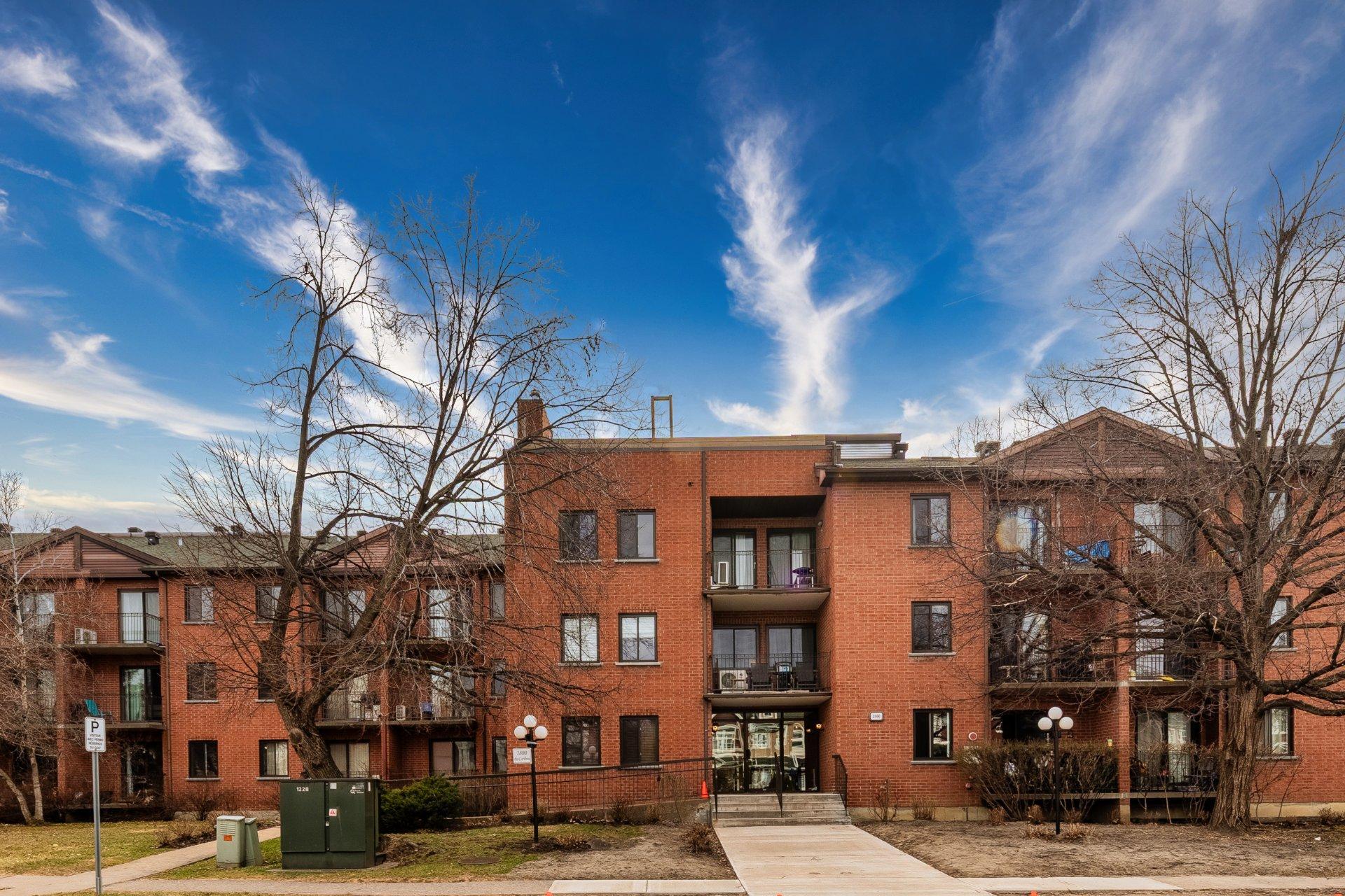 









1800


Rue du Caribou

, 204,
Longueuil (Le Vieux-Longueuil),




QC
J4N1K2

