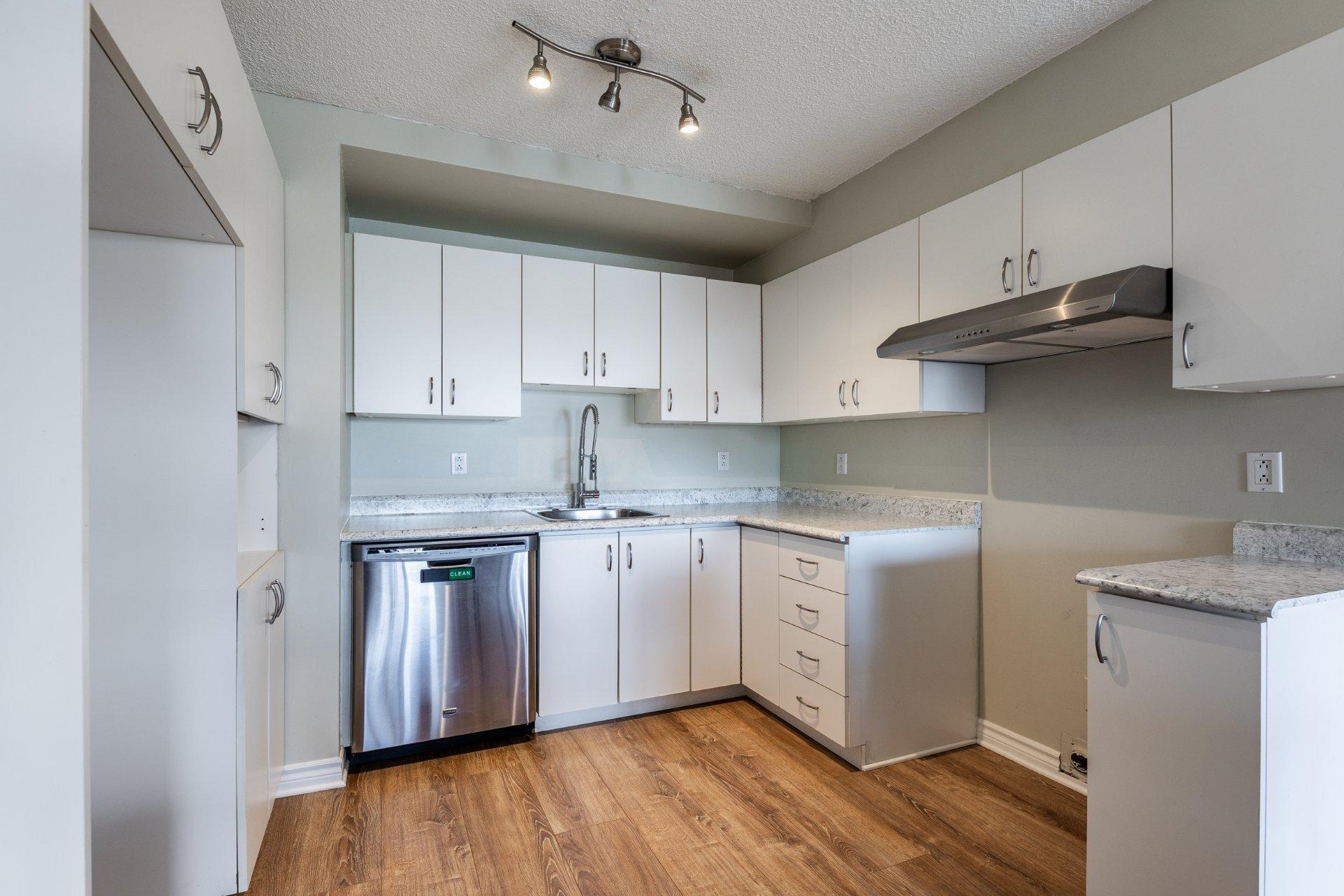 









1800


Rue du Caribou

, 204,
Longueuil (Le Vieux-Longueuil),




QC
J4N1K2

