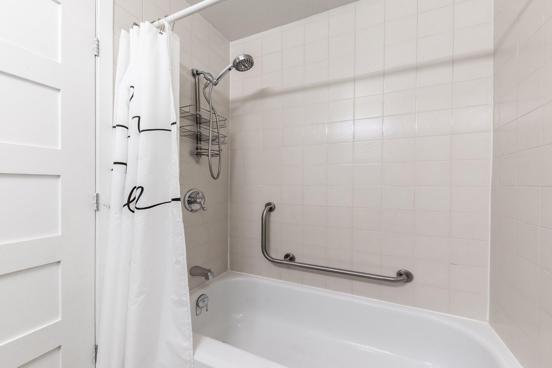 









1800


Rue du Caribou

, 204,
Longueuil (Le Vieux-Longueuil),




QC
J4N1K2

