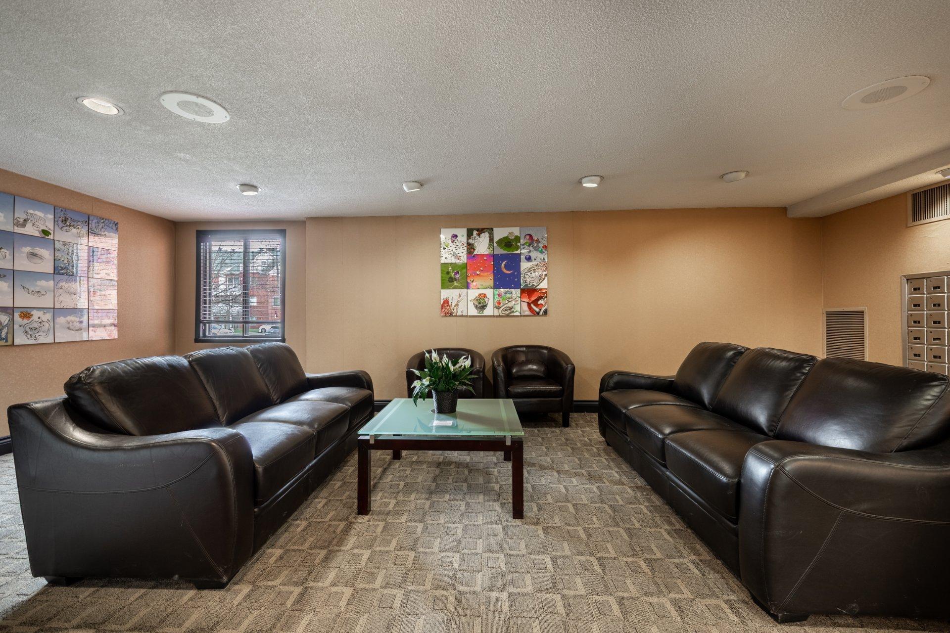 









1800


Rue du Caribou

, 204,
Longueuil (Le Vieux-Longueuil),




QC
J4N1K2

