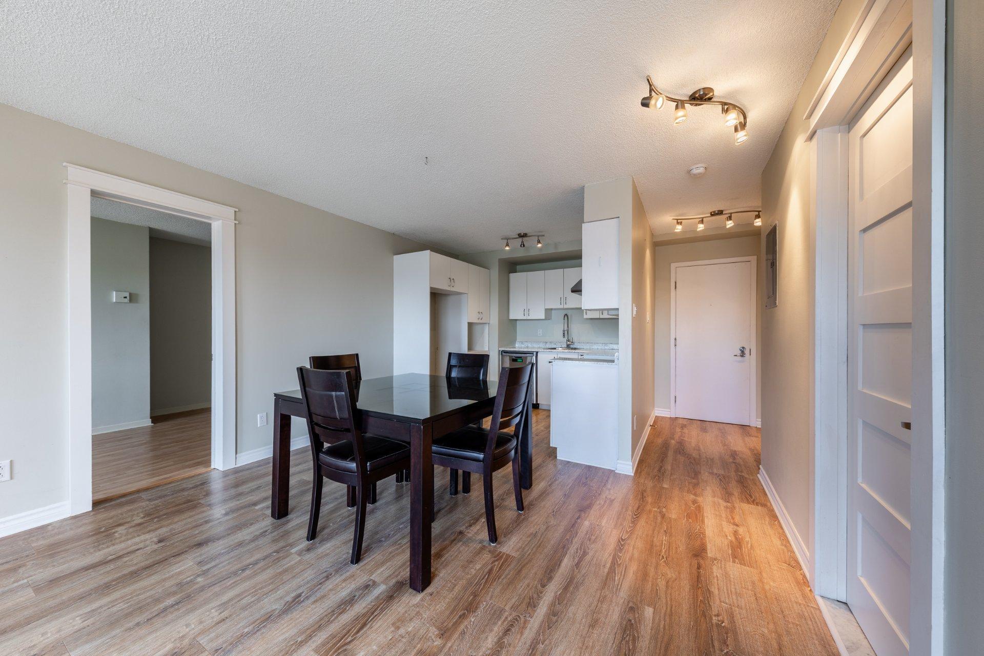 









1800


Rue du Caribou

, 204,
Longueuil (Le Vieux-Longueuil),




QC
J4N1K2

