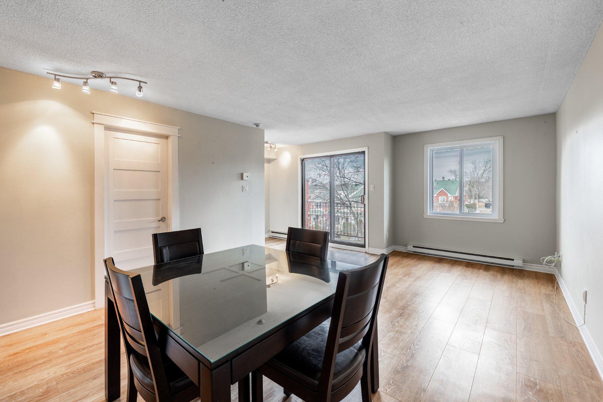 









1800


Rue du Caribou

, 204,
Longueuil (Le Vieux-Longueuil),




QC
J4N1K2

