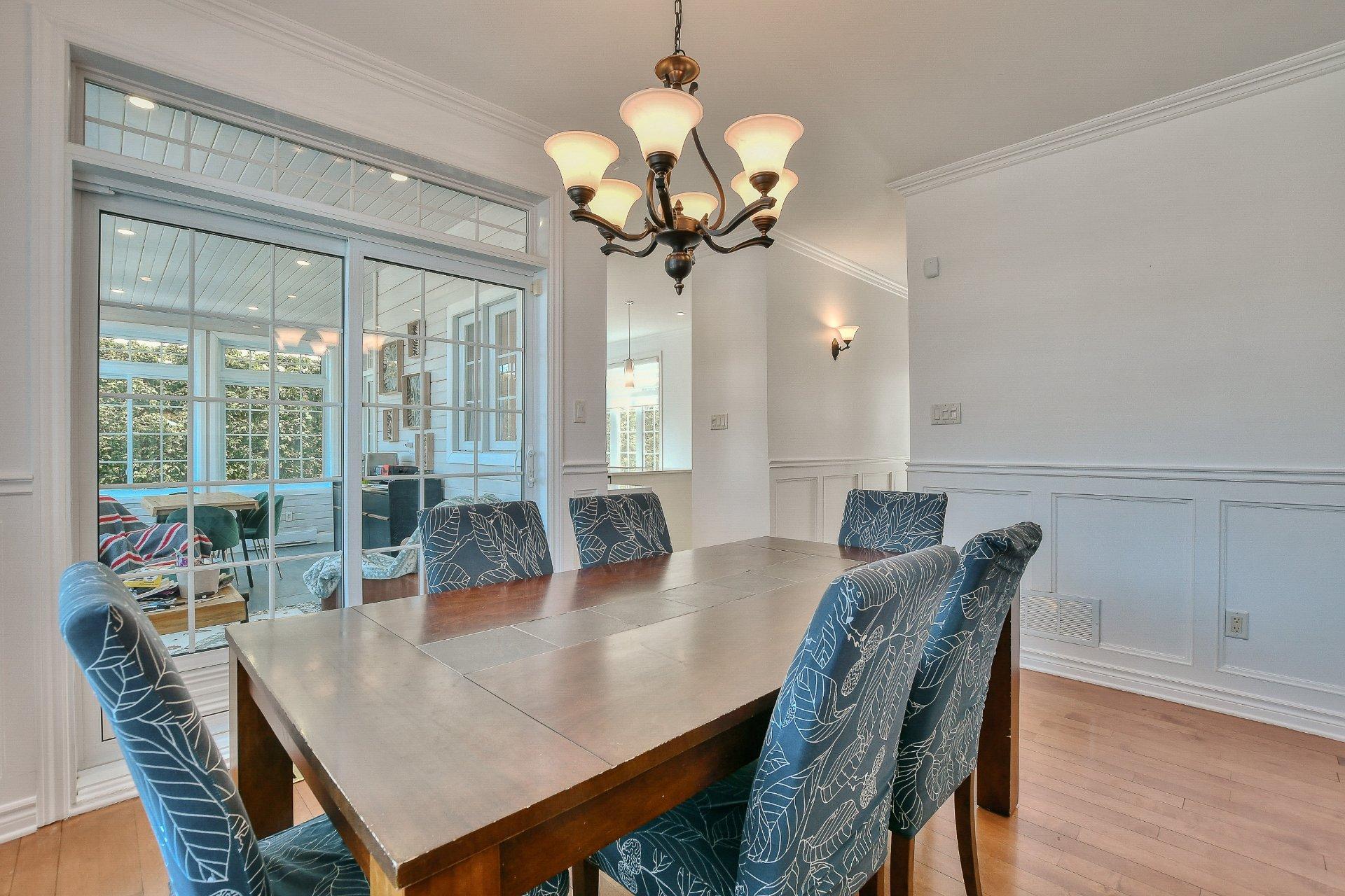









41


Rue des Liards

,
Blainville,




QC
J7C5X6

