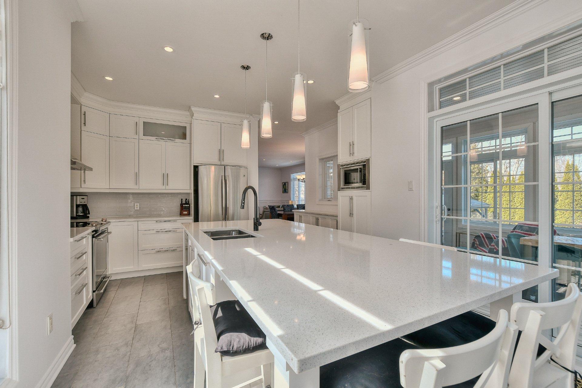 









41


Rue des Liards

,
Blainville,




QC
J7C5X6

