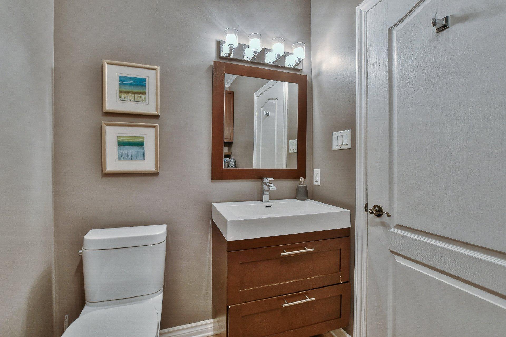 









41


Rue des Liards

,
Blainville,




QC
J7C5X6

