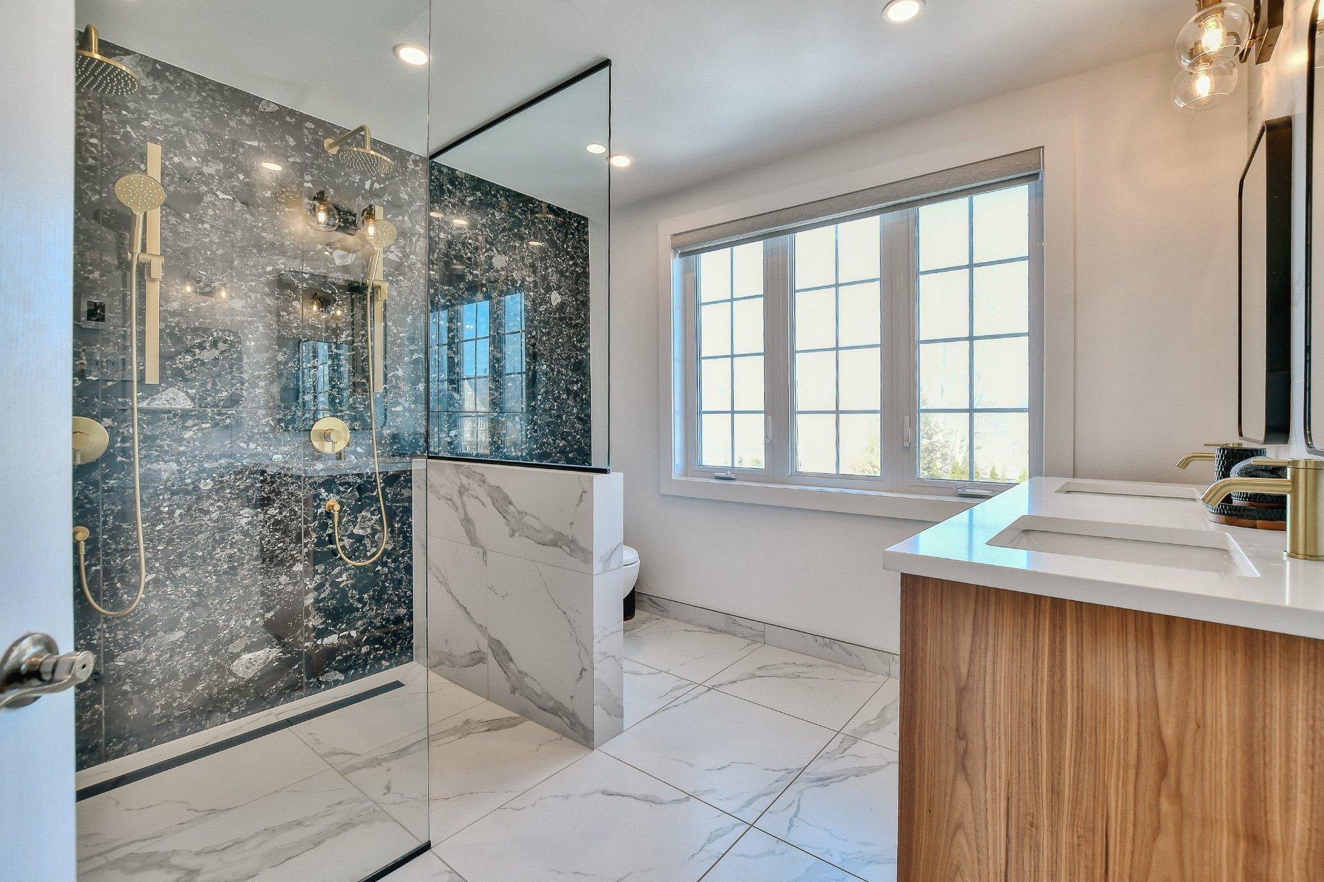 









41


Rue des Liards

,
Blainville,




QC
J7C5X6

