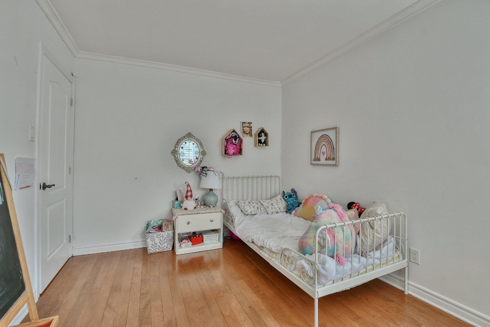 









41


Rue des Liards

,
Blainville,




QC
J7C5X6

