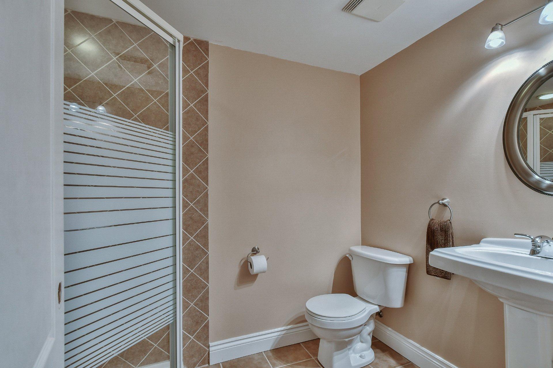 









41


Rue des Liards

,
Blainville,




QC
J7C5X6

