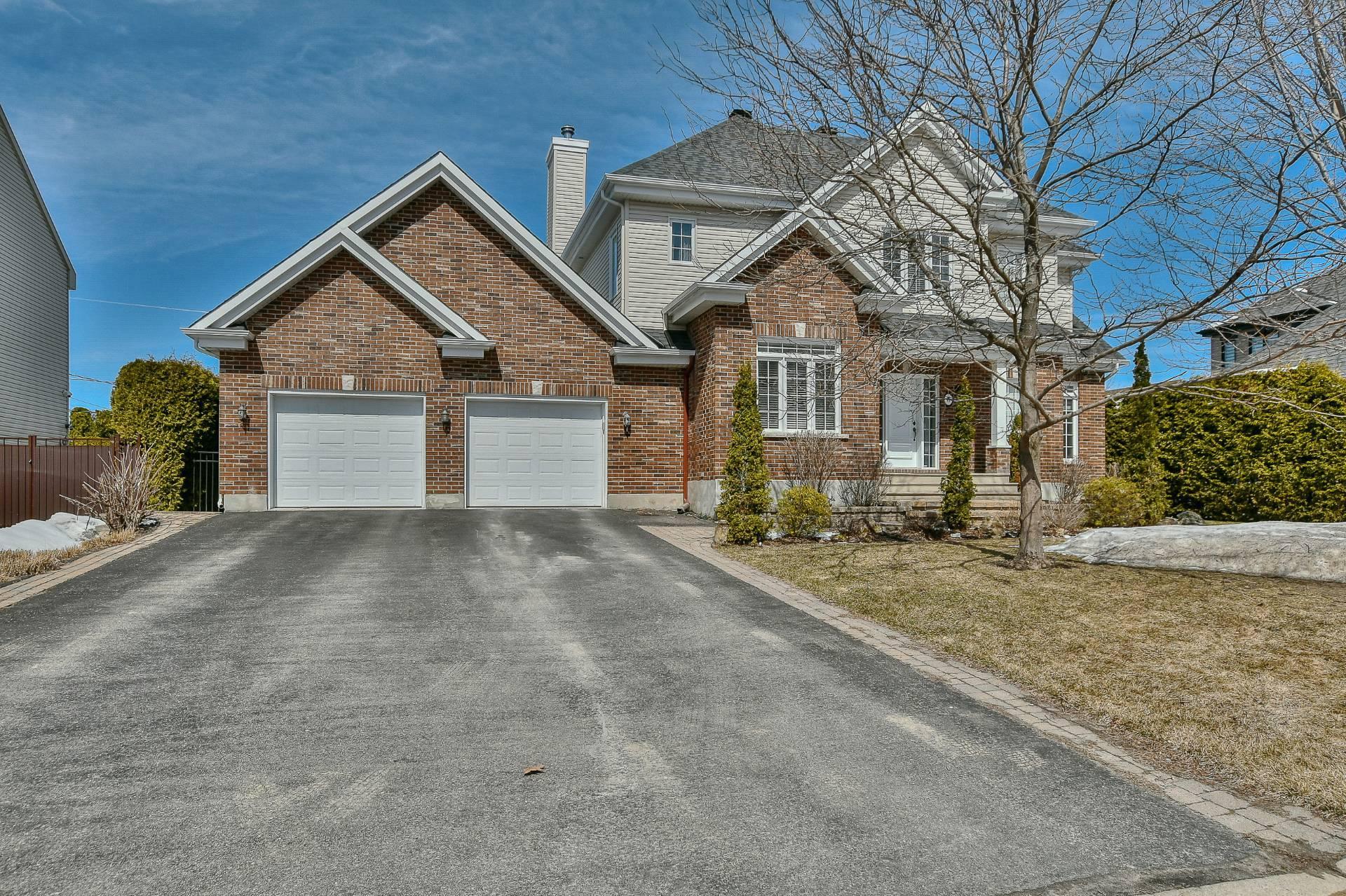 









41


Rue des Liards

,
Blainville,




QC
J7C5X6

