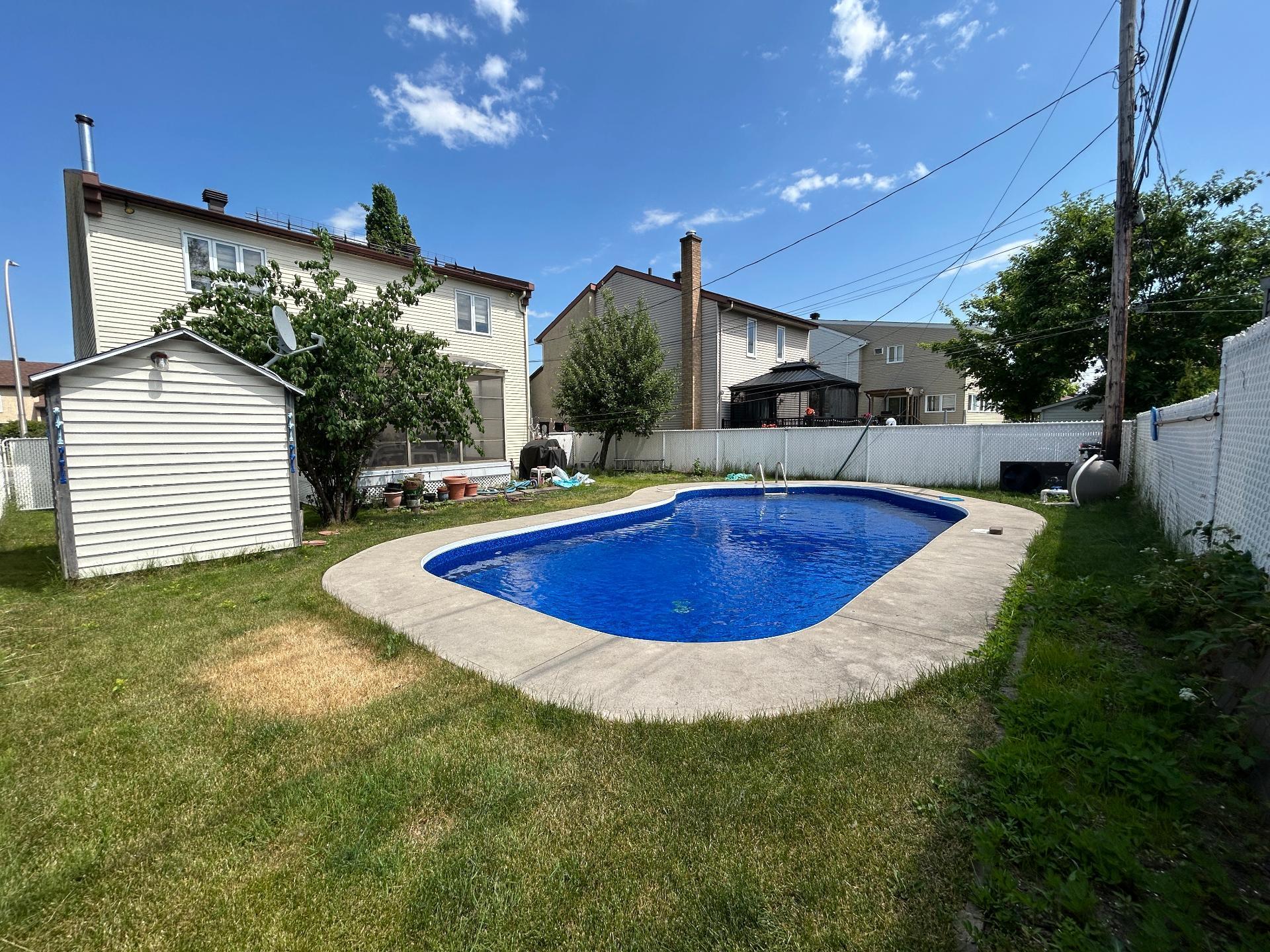 









1592


Boul. des Seigneurs

,
Terrebonne (Terrebonne),




QC
J6X1V3

