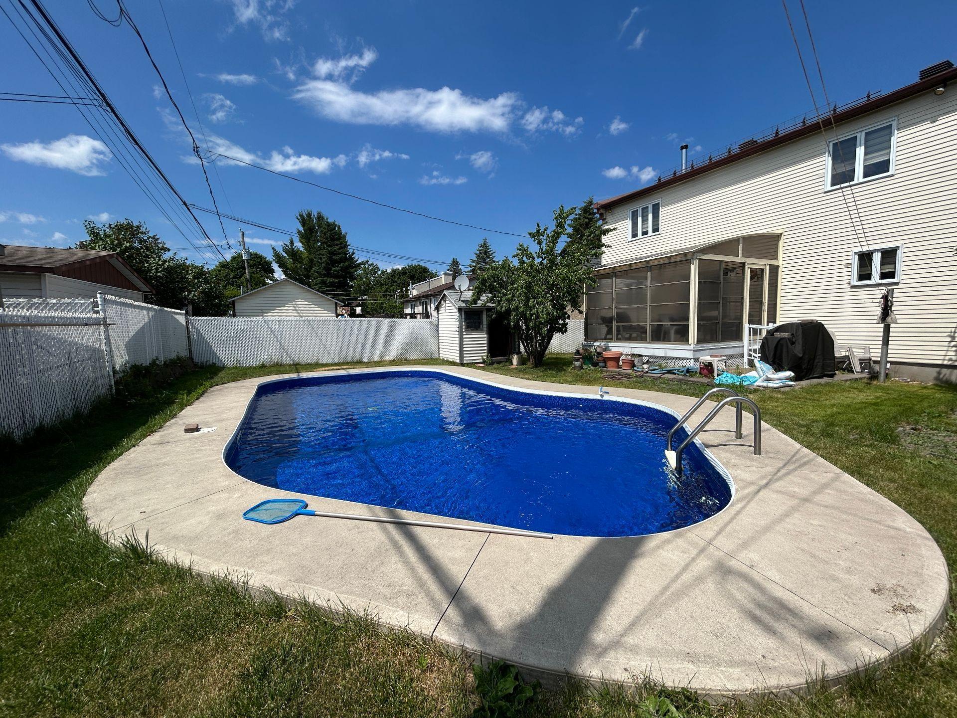 









1592


Boul. des Seigneurs

,
Terrebonne (Terrebonne),




QC
J6X1V3

