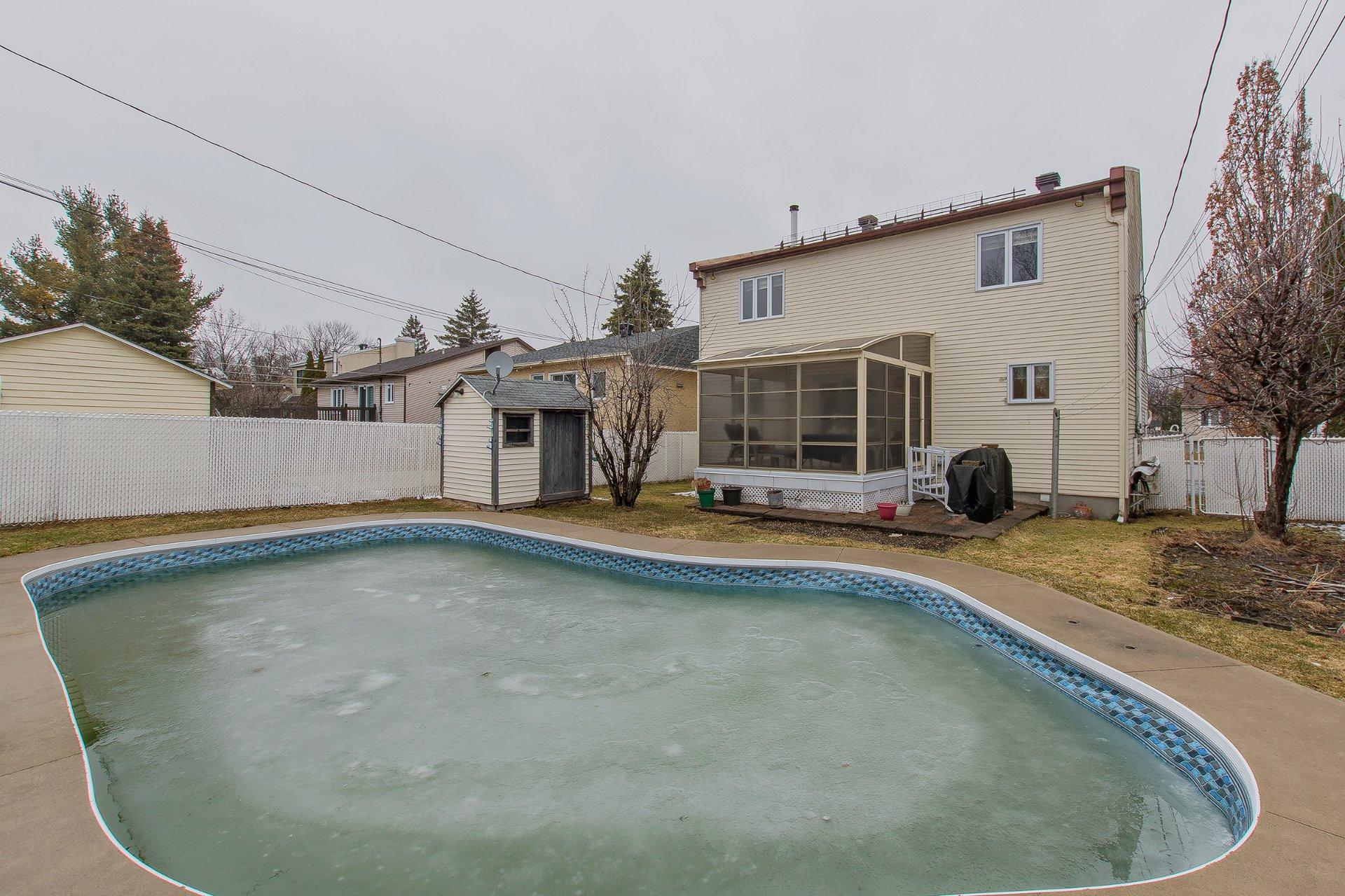









1592


Boul. des Seigneurs

,
Terrebonne (Terrebonne),




QC
J6X1V3

