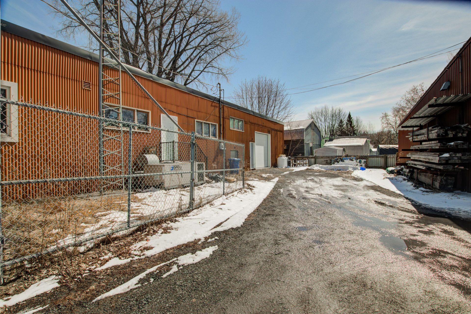 









570


Boul. Fiset

,
Sorel-Tracy,




QC
J3P6A5

