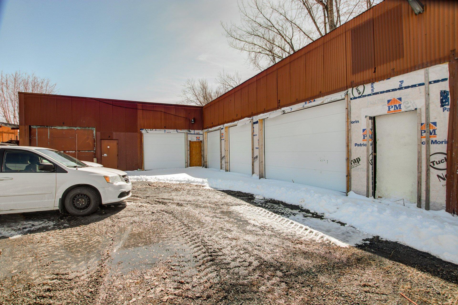 









570


Boul. Fiset

,
Sorel-Tracy,




QC
J3P6A5

